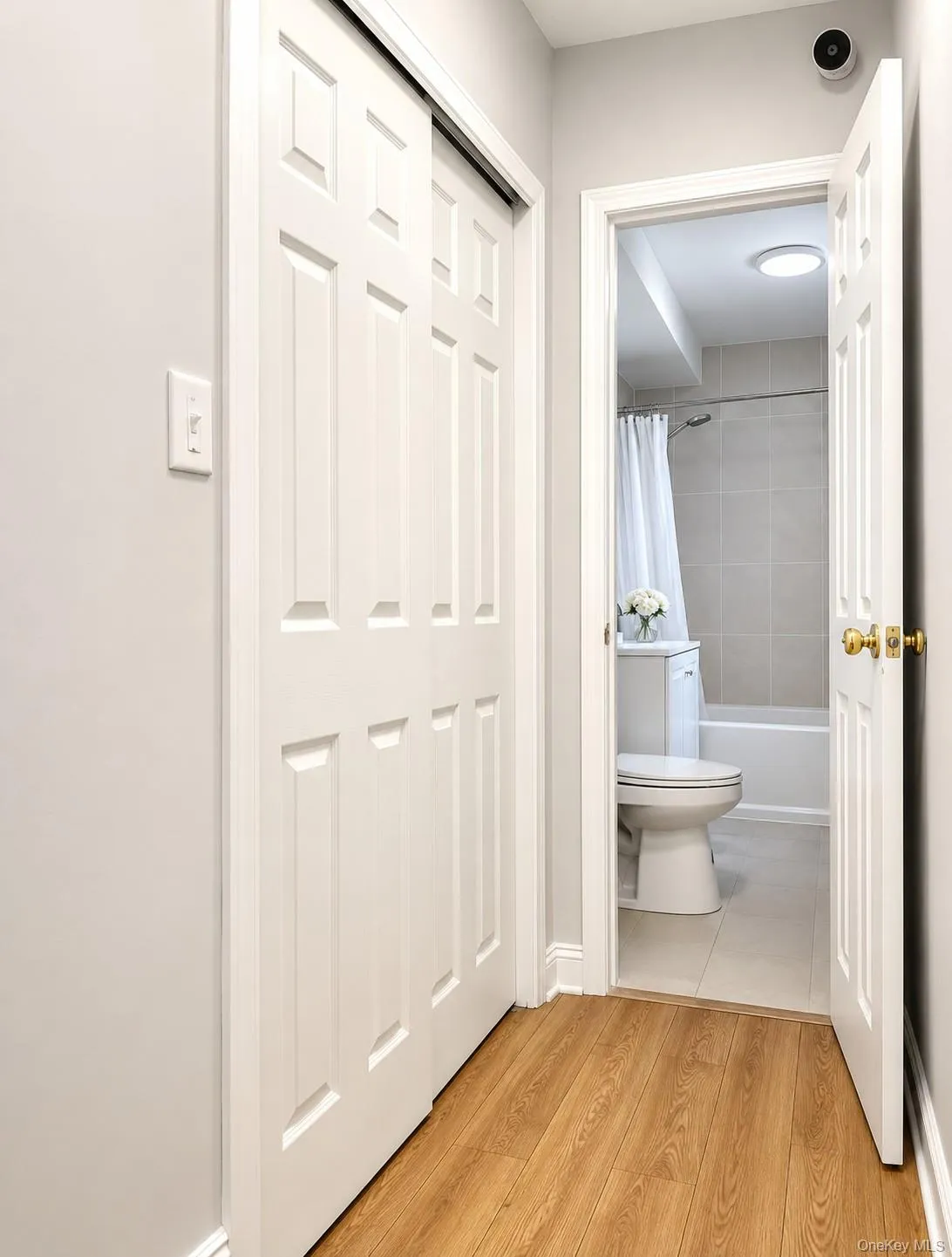 141-03 Union Turnpike, New York, NY, 2 Bedrooms Bedrooms, 5 Rooms Rooms,1 BathroomBathrooms,Residential,For Rent,Union,0,1021667 141-03 Union Turnpike, New York, NY, 2 Bedrooms Bedrooms, 5 Rooms Rooms,1 BathroomBathrooms,Residential,For Rent,Union,0,1021667