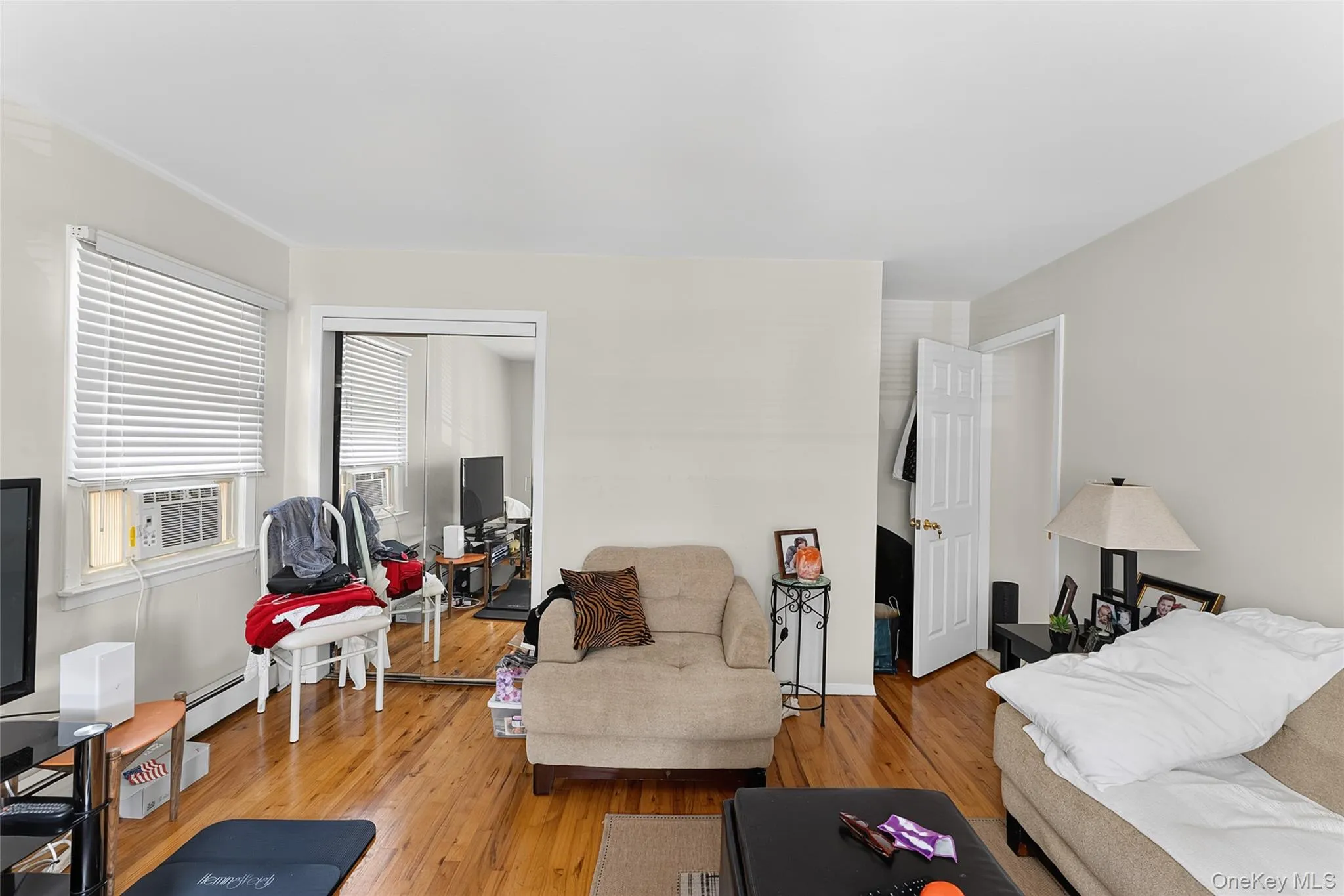 22 Curtis Lane, Yonkers, NY, 4 Bedrooms Bedrooms, 8 Rooms Rooms,3 BathroomsBathrooms,Residential,For Rent,Curtis,0,1021669 22 Curtis Lane, Yonkers, NY, 4 Bedrooms Bedrooms, 8 Rooms Rooms,3 BathroomsBathrooms,Residential,For Rent,Curtis,0,1021669