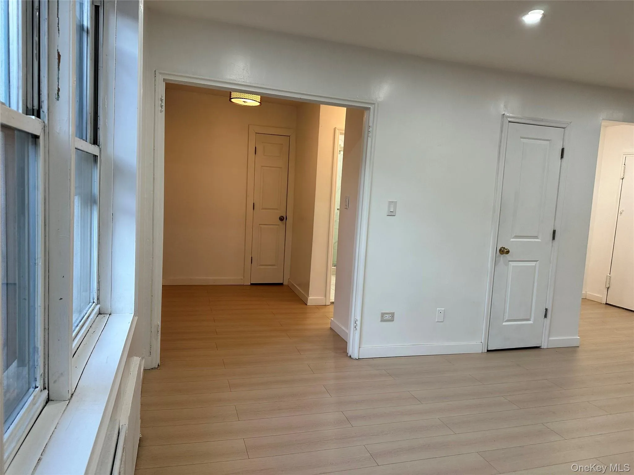 43-43 Kissena Boulevard, New York, NY, 3 Rooms Rooms,1 BathroomBathrooms,Residential,For Rent,Kissena,0,1021672 43-43 Kissena Boulevard, New York, NY, 3 Rooms Rooms,1 BathroomBathrooms,Residential,For Rent,Kissena,0,1021672