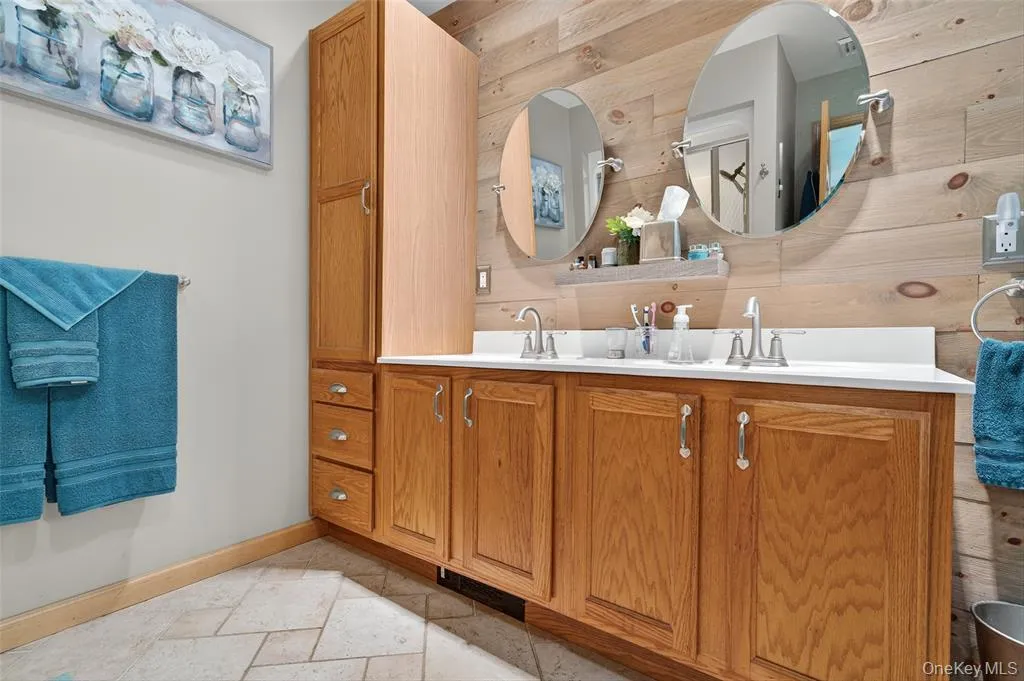 Bathroom Bathroom