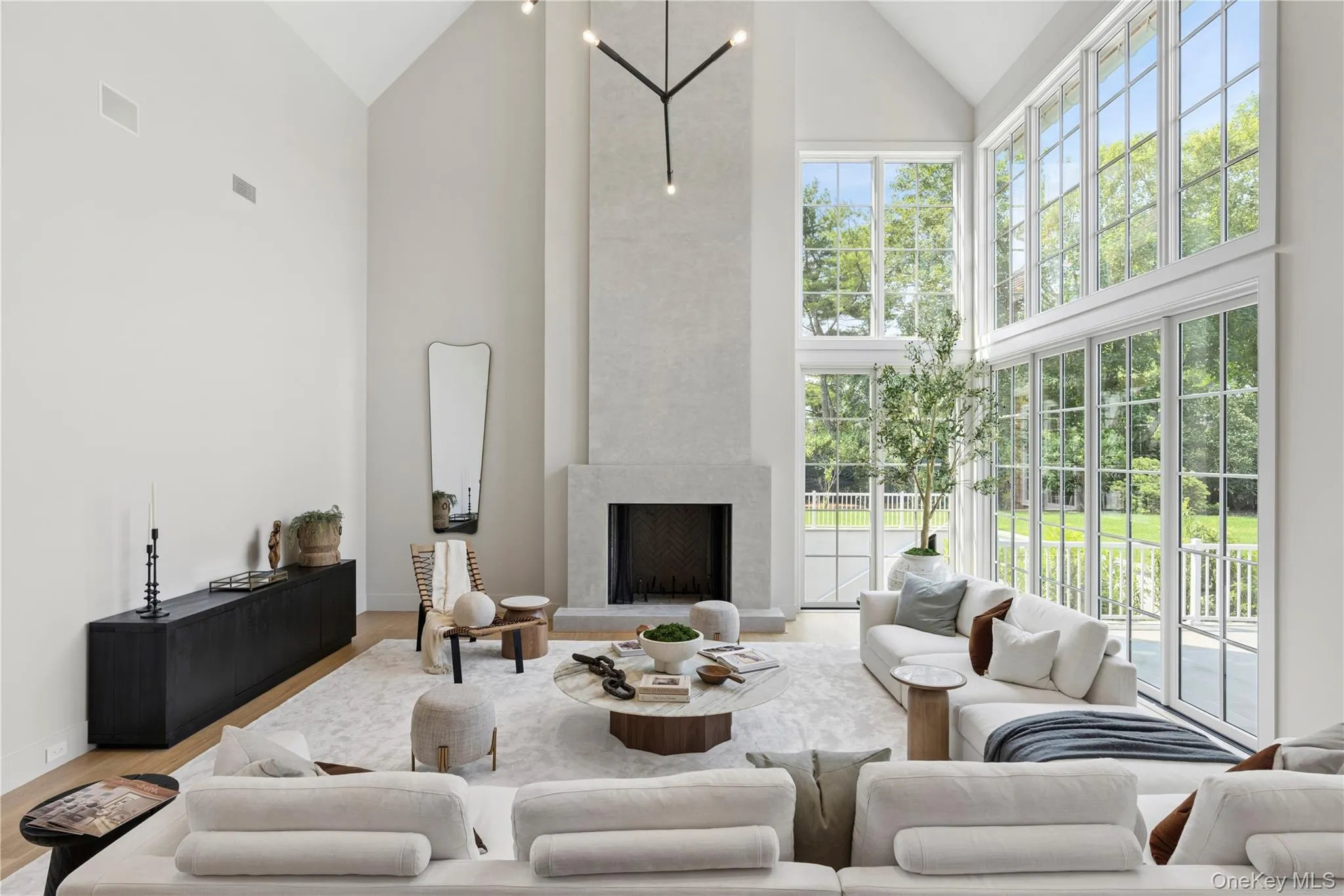 120 Halsey Lane, Southampton, NY, 9 Bedrooms Bedrooms, 32 Rooms Rooms,11 BathroomsBathrooms,Residential,For Rent,Halsey,0,1021687 120 Halsey Lane, Southampton, NY, 9 Bedrooms Bedrooms, 32 Rooms Rooms,11 BathroomsBathrooms,Residential,For Rent,Halsey,0,1021687