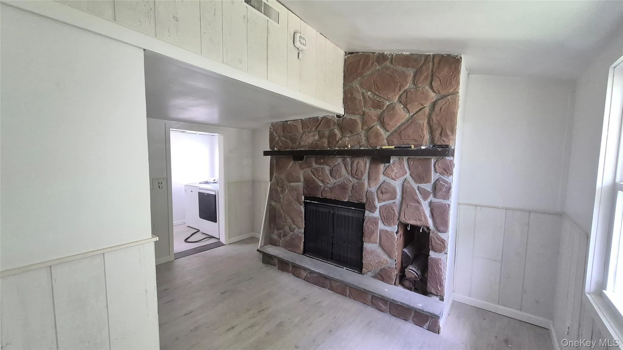 9 High Street, Port Jervis, NY, 4 Bedrooms Bedrooms, 8 Rooms Rooms,2 BathroomsBathrooms,Residential Lease,For Rent,High,0,1021689 9 High Street, Port Jervis, NY, 4 Bedrooms Bedrooms, 8 Rooms Rooms,2 BathroomsBathrooms,Residential Lease,For Rent,High,0,1021689