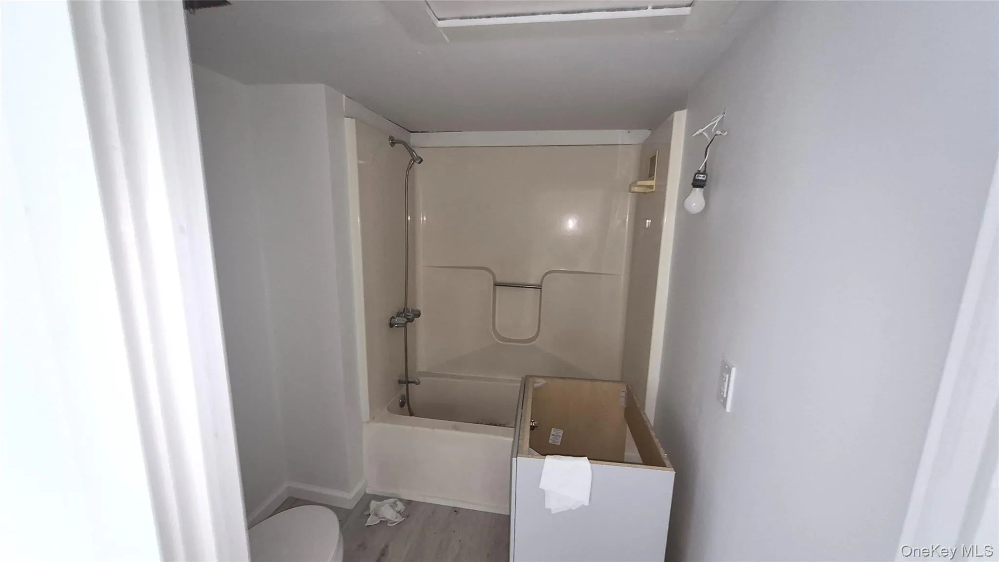 9 High Street, Port Jervis, NY, 4 Bedrooms Bedrooms, 8 Rooms Rooms,2 BathroomsBathrooms,Residential Lease,For Rent,High,0,1021689 9 High Street, Port Jervis, NY, 4 Bedrooms Bedrooms, 8 Rooms Rooms,2 BathroomsBathrooms,Residential Lease,For Rent,High,0,1021689