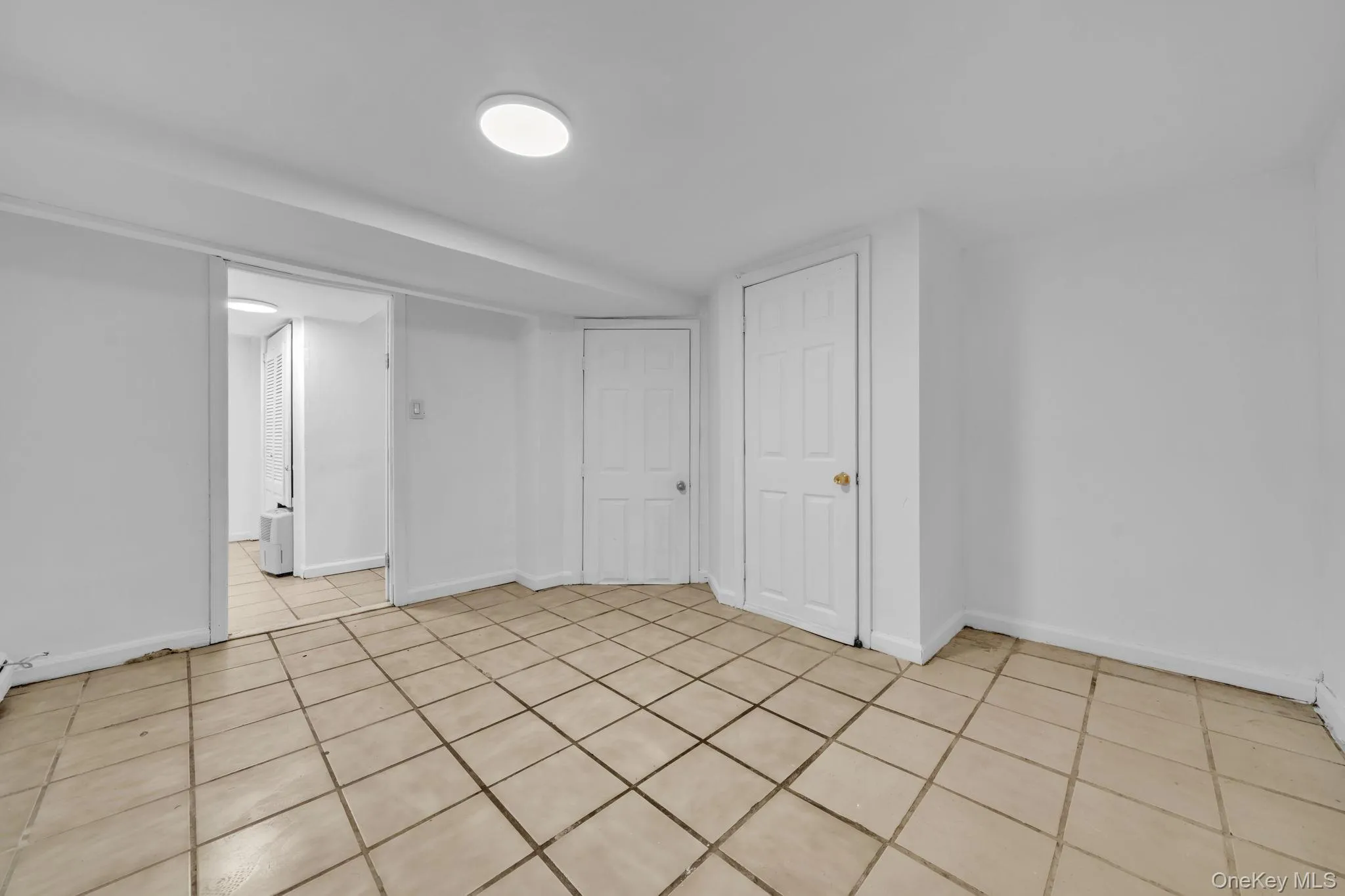 38 Trinity Place, New Rochelle, NY, 4 Bedrooms Bedrooms, 10 Rooms Rooms,2 BathroomsBathrooms,Residential,For Rent,Trinity,0,1021693 38 Trinity Place, New Rochelle, NY, 4 Bedrooms Bedrooms, 10 Rooms Rooms,2 BathroomsBathrooms,Residential,For Rent,Trinity,0,1021693