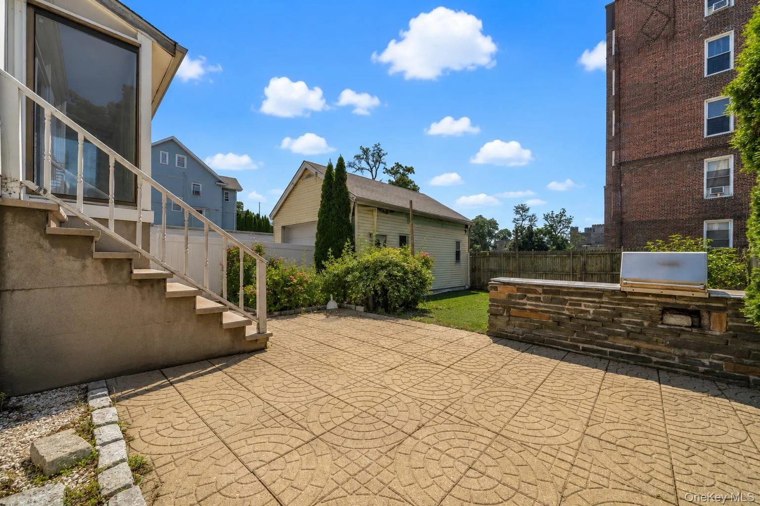 38 Trinity Place, New Rochelle, NY, 4 Bedrooms Bedrooms, 10 Rooms Rooms,2 BathroomsBathrooms,Residential,For Rent,Trinity,0,1021693 38 Trinity Place, New Rochelle, NY, 4 Bedrooms Bedrooms, 10 Rooms Rooms,2 BathroomsBathrooms,Residential,For Rent,Trinity,0,1021693