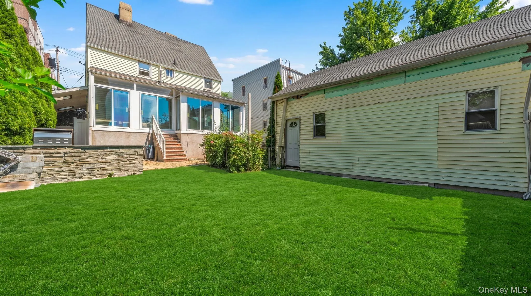 38 Trinity Place, New Rochelle, NY, 4 Bedrooms Bedrooms, 10 Rooms Rooms,2 BathroomsBathrooms,Residential,For Rent,Trinity,0,1021693 38 Trinity Place, New Rochelle, NY, 4 Bedrooms Bedrooms, 10 Rooms Rooms,2 BathroomsBathrooms,Residential,For Rent,Trinity,0,1021693