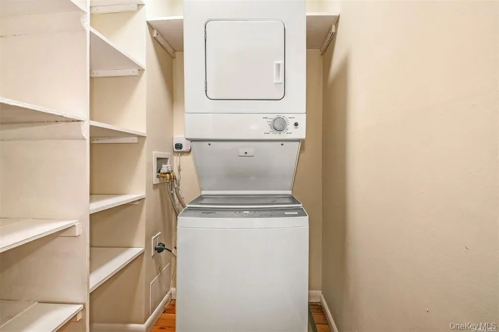 Laundry/Linen or Pantry Closet Laundry/Linen or Pantry Closet