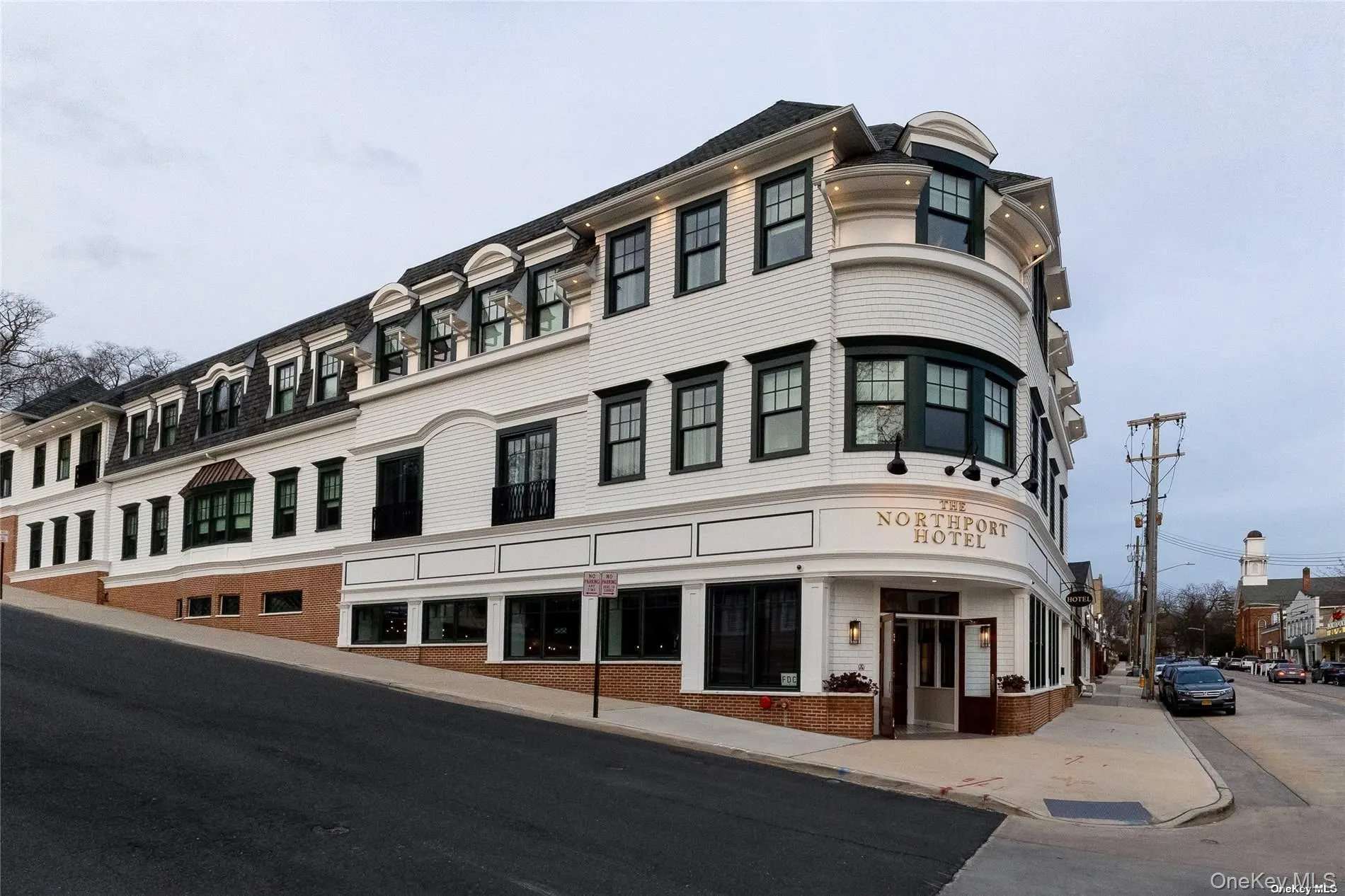 Northport Hotel A Touch of Elegance with Rooms and Dining Northport Hotel A Touch of Elegance with Rooms and Dining