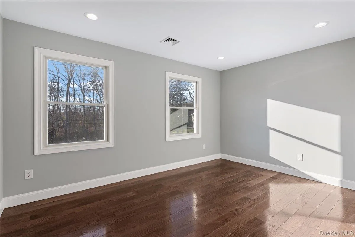 89 Market Street, Brookhaven, NY, 4 Bedrooms Bedrooms, 8 Rooms Rooms,2 BathroomsBathrooms,Residential,For Rent,Market,0,1021702 89 Market Street, Brookhaven, NY, 4 Bedrooms Bedrooms, 8 Rooms Rooms,2 BathroomsBathrooms,Residential,For Rent,Market,0,1021702