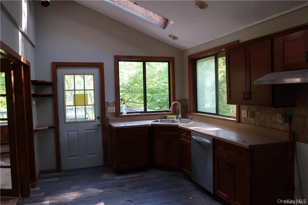 217 Pine Island Turnpike, Warwick (town), NY, 3 Bedrooms Bedrooms, 7 Rooms Rooms,2 BathroomsBathrooms,Residential Lease,For Rent,Pine Island,0,1021705 217 Pine Island Turnpike, Warwick (town), NY, 3 Bedrooms Bedrooms, 7 Rooms Rooms,2 BathroomsBathrooms,Residential Lease,For Rent,Pine Island,0,1021705