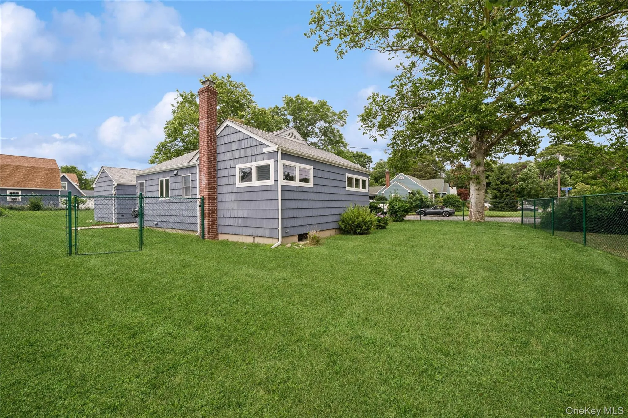 1 Heights Place, Riverhead, NY, 2 Bedrooms Bedrooms, 4 Rooms Rooms,1 BathroomBathrooms,Residential,For Rent,Heights,0,1021706 1 Heights Place, Riverhead, NY, 2 Bedrooms Bedrooms, 4 Rooms Rooms,1 BathroomBathrooms,Residential,For Rent,Heights,0,1021706
