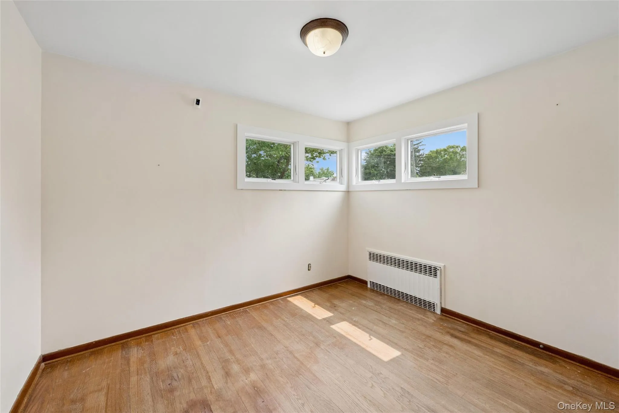 1 Heights Place, Riverhead, NY, 2 Bedrooms Bedrooms, 4 Rooms Rooms,1 BathroomBathrooms,Residential,For Rent,Heights,0,1021706 1 Heights Place, Riverhead, NY, 2 Bedrooms Bedrooms, 4 Rooms Rooms,1 BathroomBathrooms,Residential,For Rent,Heights,0,1021706