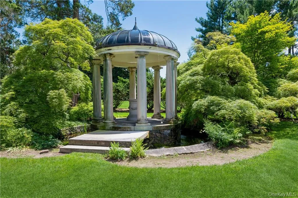 The grounds are what dreams are made of! The grounds are what dreams are made of!
