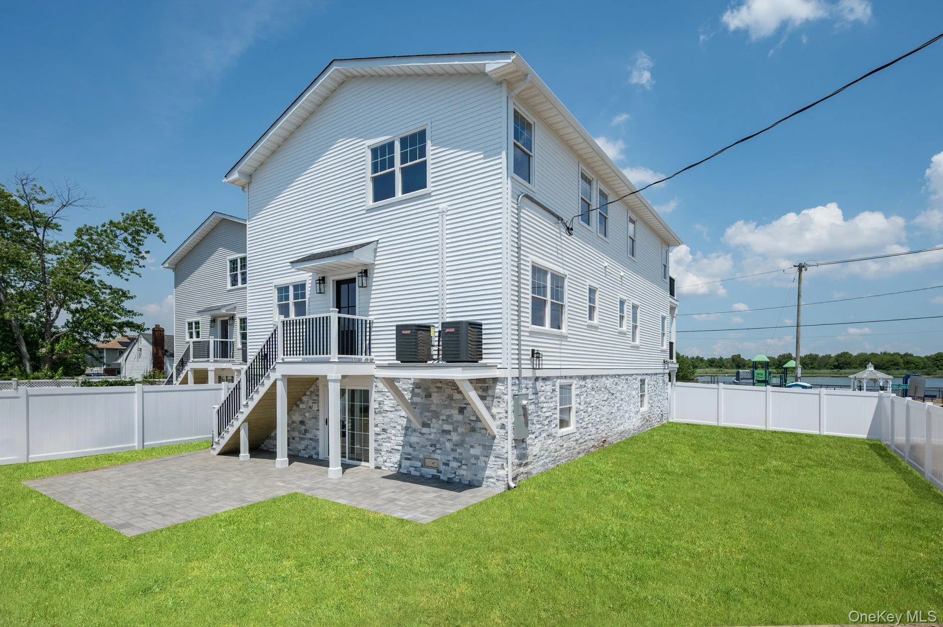 17 Island Parkway, Hempstead, NY, 5 Bedrooms Bedrooms, 4 Rooms Rooms,3 BathroomsBathrooms,Residential,For Rent,Island,0,1021723 17 Island Parkway, Hempstead, NY, 5 Bedrooms Bedrooms, 4 Rooms Rooms,3 BathroomsBathrooms,Residential,For Rent,Island,0,1021723