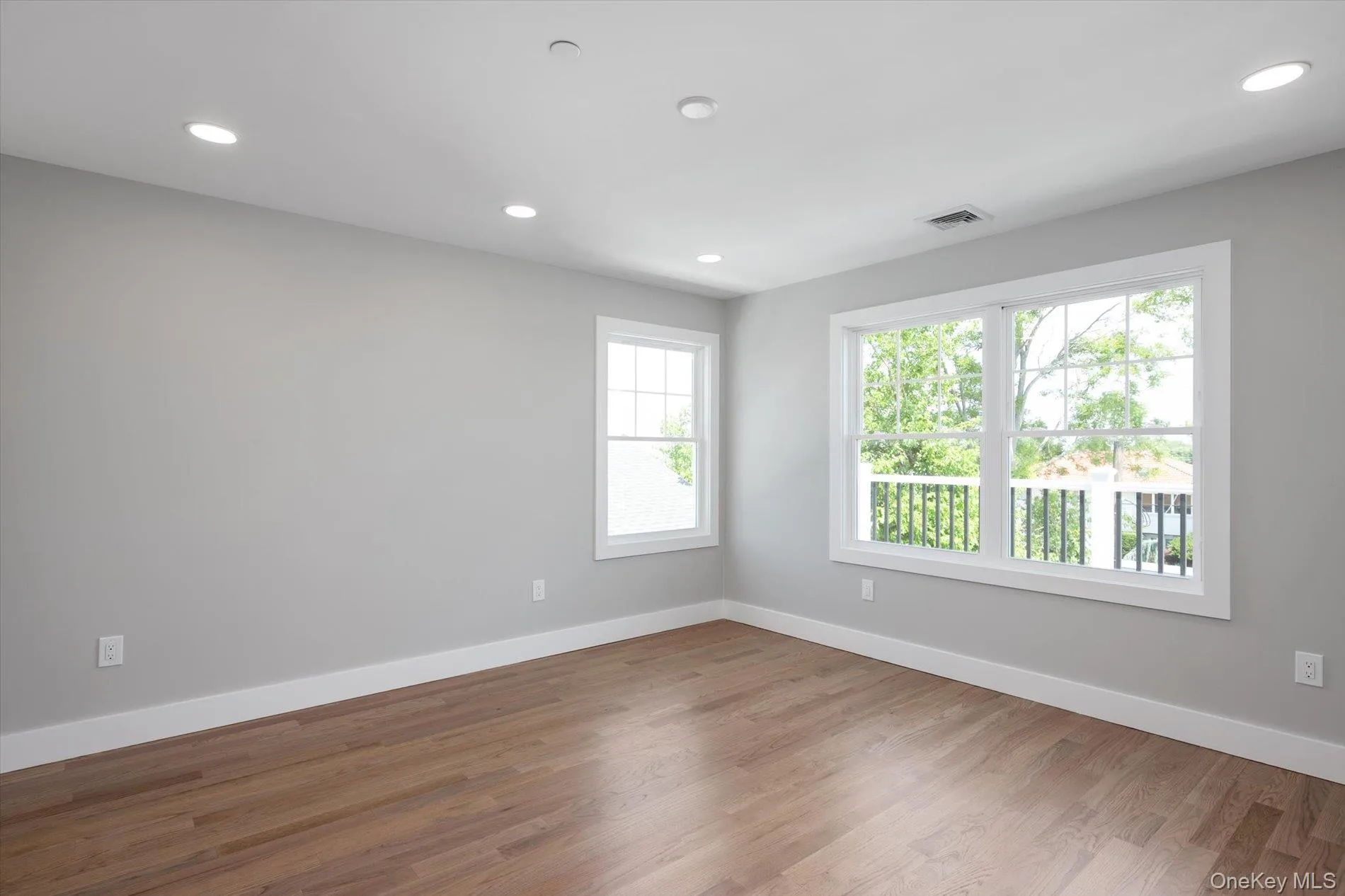 21 Island Parkway, Hempstead, NY, 5 Bedrooms Bedrooms, 9 Rooms Rooms,3 BathroomsBathrooms,Residential,For Rent,Island,0,1021725 21 Island Parkway, Hempstead, NY, 5 Bedrooms Bedrooms, 9 Rooms Rooms,3 BathroomsBathrooms,Residential,For Rent,Island,0,1021725