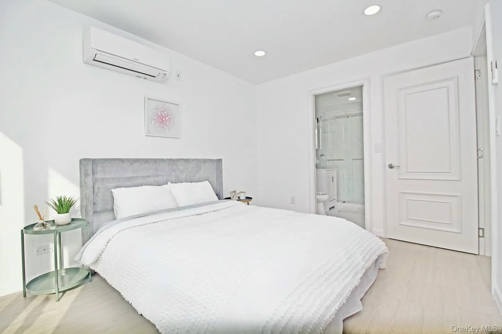 13450 BLOSSOM Avenue, New York, NY, 2 Bedrooms Bedrooms, 5 Rooms Rooms,2 BathroomsBathrooms,Residential,For Rent,BLOSSOM,0,1021726 13450 BLOSSOM Avenue, New York, NY, 2 Bedrooms Bedrooms, 5 Rooms Rooms,2 BathroomsBathrooms,Residential,For Rent,BLOSSOM,0,1021726