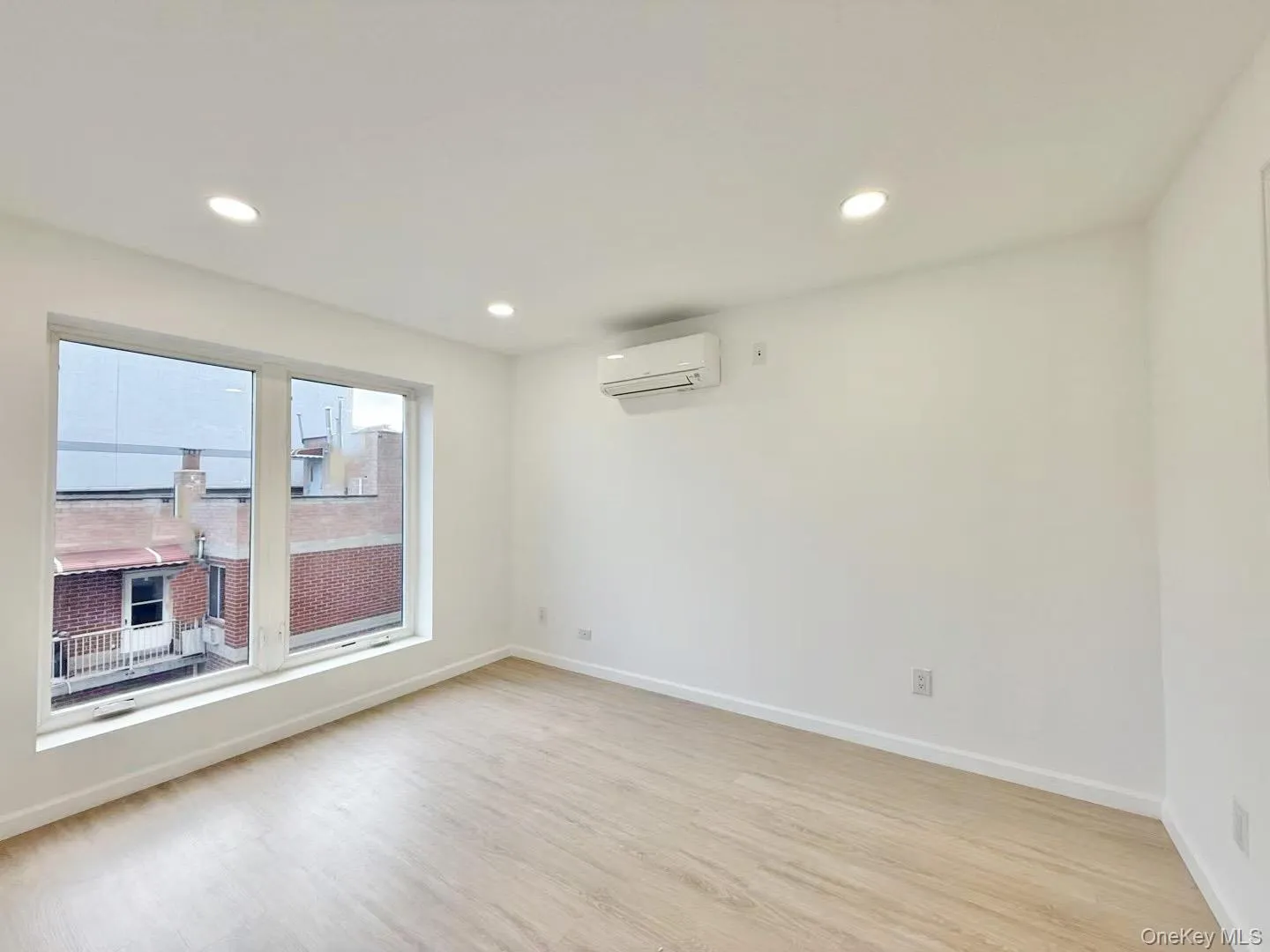 13450 BLOSSOM Avenue, New York, NY, 2 Bedrooms Bedrooms, 5 Rooms Rooms,2 BathroomsBathrooms,Residential,For Rent,BLOSSOM,0,1021726 13450 BLOSSOM Avenue, New York, NY, 2 Bedrooms Bedrooms, 5 Rooms Rooms,2 BathroomsBathrooms,Residential,For Rent,BLOSSOM,0,1021726