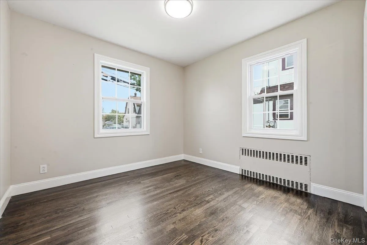 48 Flower Street, Oyster Bay, NY, 4 Bedrooms Bedrooms, 11 Rooms Rooms,2 BathroomsBathrooms,Residential,For Rent,Flower,0,1021727 48 Flower Street, Oyster Bay, NY, 4 Bedrooms Bedrooms, 11 Rooms Rooms,2 BathroomsBathrooms,Residential,For Rent,Flower,0,1021727