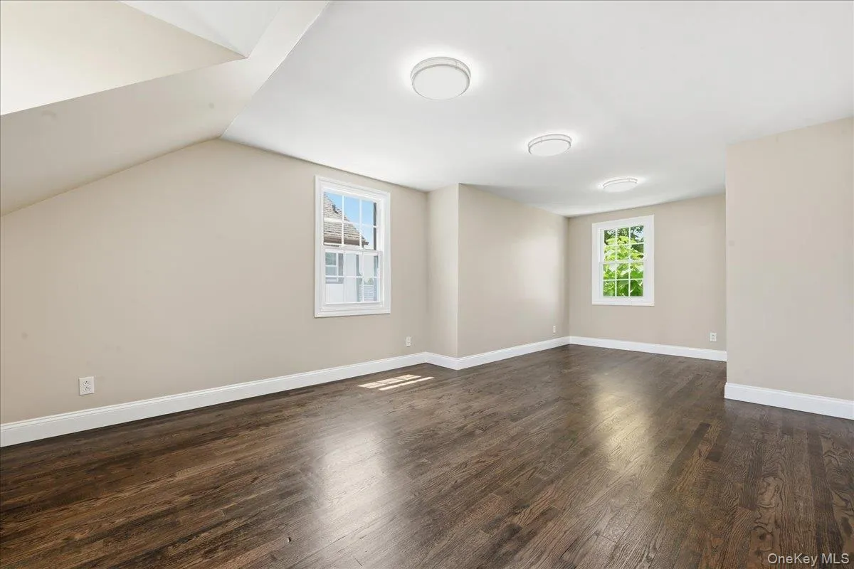 48 Flower Street, Oyster Bay, NY, 4 Bedrooms Bedrooms, 11 Rooms Rooms,2 BathroomsBathrooms,Residential,For Rent,Flower,0,1021727 48 Flower Street, Oyster Bay, NY, 4 Bedrooms Bedrooms, 11 Rooms Rooms,2 BathroomsBathrooms,Residential,For Rent,Flower,0,1021727