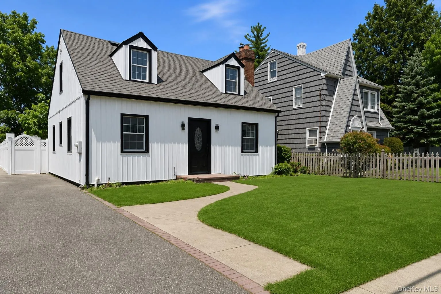 48 Flower Street, Oyster Bay, NY, 4 Bedrooms Bedrooms, 11 Rooms Rooms,2 BathroomsBathrooms,Residential,For Rent,Flower,0,1021727 48 Flower Street, Oyster Bay, NY, 4 Bedrooms Bedrooms, 11 Rooms Rooms,2 BathroomsBathrooms,Residential,For Rent,Flower,0,1021727