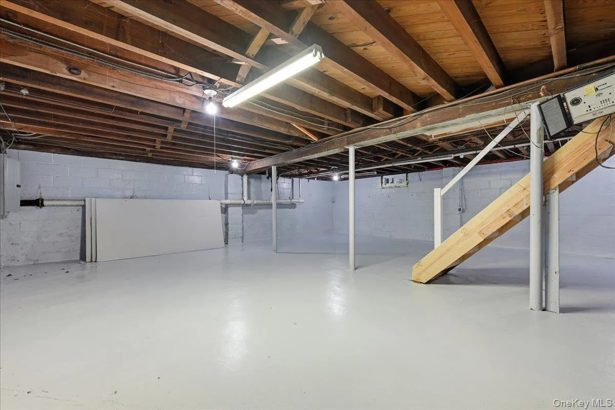 48 Flower Street, Oyster Bay, NY, 4 Bedrooms Bedrooms, 11 Rooms Rooms,2 BathroomsBathrooms,Residential,For Rent,Flower,0,1021727 48 Flower Street, Oyster Bay, NY, 4 Bedrooms Bedrooms, 11 Rooms Rooms,2 BathroomsBathrooms,Residential,For Rent,Flower,0,1021727
