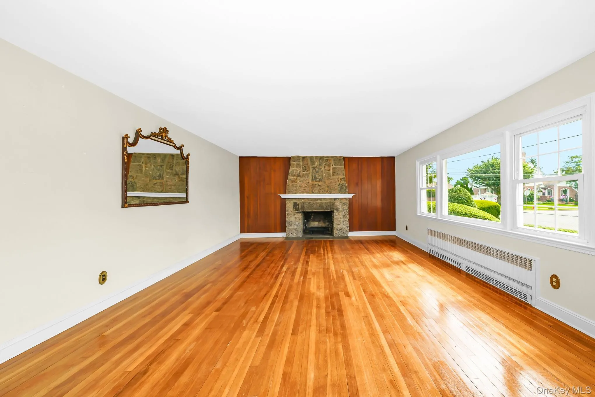 23 Spruce Street, Oyster Bay, NY, 3 Bedrooms Bedrooms, 7 Rooms Rooms,2 BathroomsBathrooms,Residential,For Rent,Spruce,0,1021728 23 Spruce Street, Oyster Bay, NY, 3 Bedrooms Bedrooms, 7 Rooms Rooms,2 BathroomsBathrooms,Residential,For Rent,Spruce,0,1021728