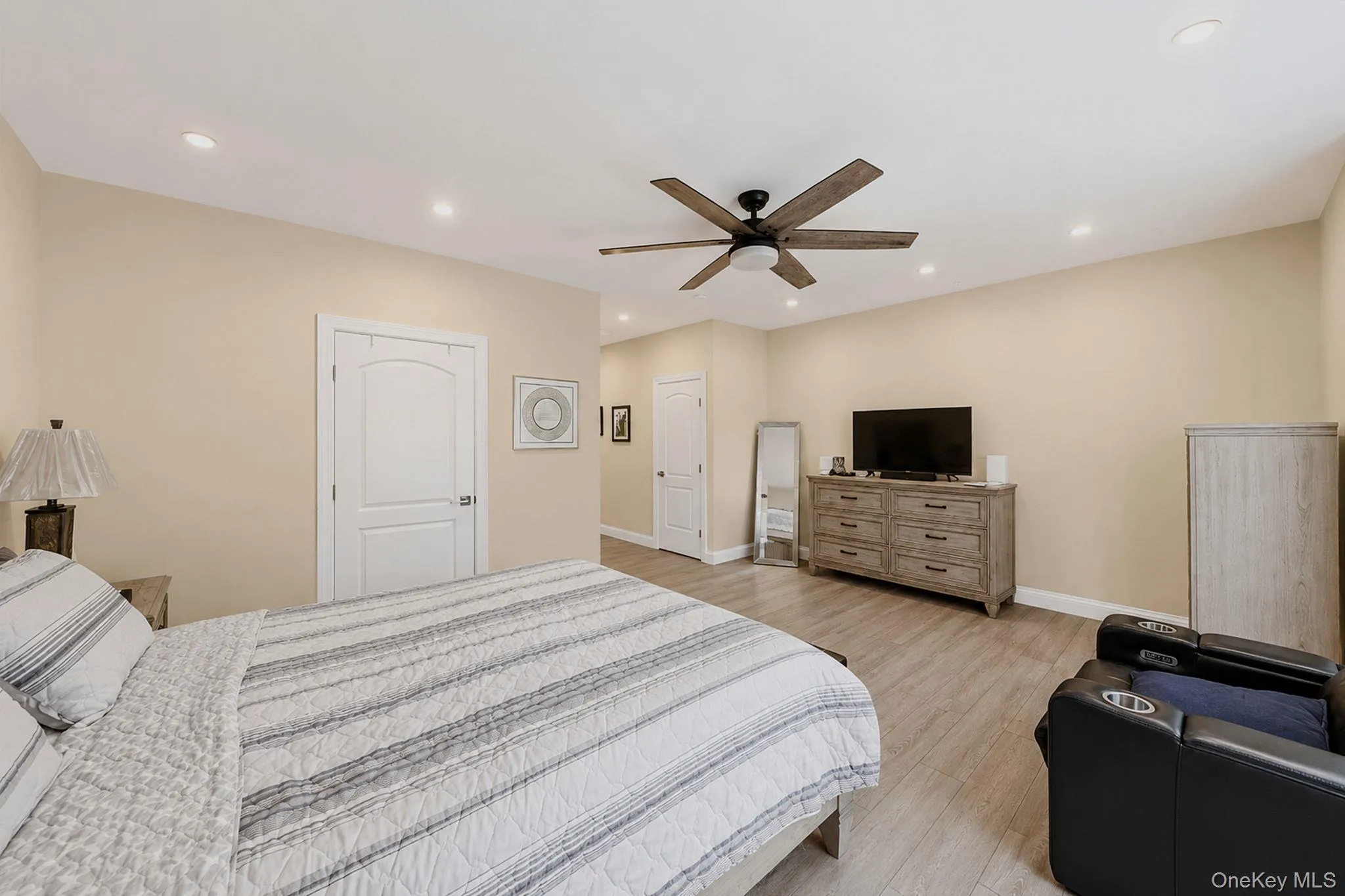 32 Avery Way, Brookhaven, NY, 2 Bedrooms Bedrooms, 4 Rooms Rooms,3 BathroomsBathrooms,Residential,For Rent,Avery,0,1021729 32 Avery Way, Brookhaven, NY, 2 Bedrooms Bedrooms, 4 Rooms Rooms,3 BathroomsBathrooms,Residential,For Rent,Avery,0,1021729