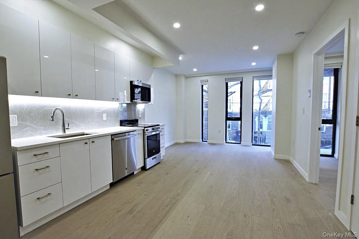 41-26 44th Street, New York, NY, 1 Bedroom Bedrooms, 3 Rooms Rooms,1 BathroomBathrooms,Residential Lease,For Rent,44th,0,1021752 41-26 44th Street, New York, NY, 1 Bedroom Bedrooms, 3 Rooms Rooms,1 BathroomBathrooms,Residential Lease,For Rent,44th,0,1021752