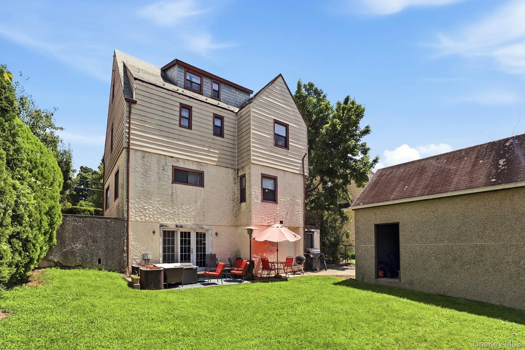 873 James Street, Pelham, NY, 4 Bedrooms Bedrooms, 9 Rooms Rooms,3 BathroomsBathrooms,Residential,For Rent,James,0,1021753 873 James Street, Pelham, NY, 4 Bedrooms Bedrooms, 9 Rooms Rooms,3 BathroomsBathrooms,Residential,For Rent,James,0,1021753