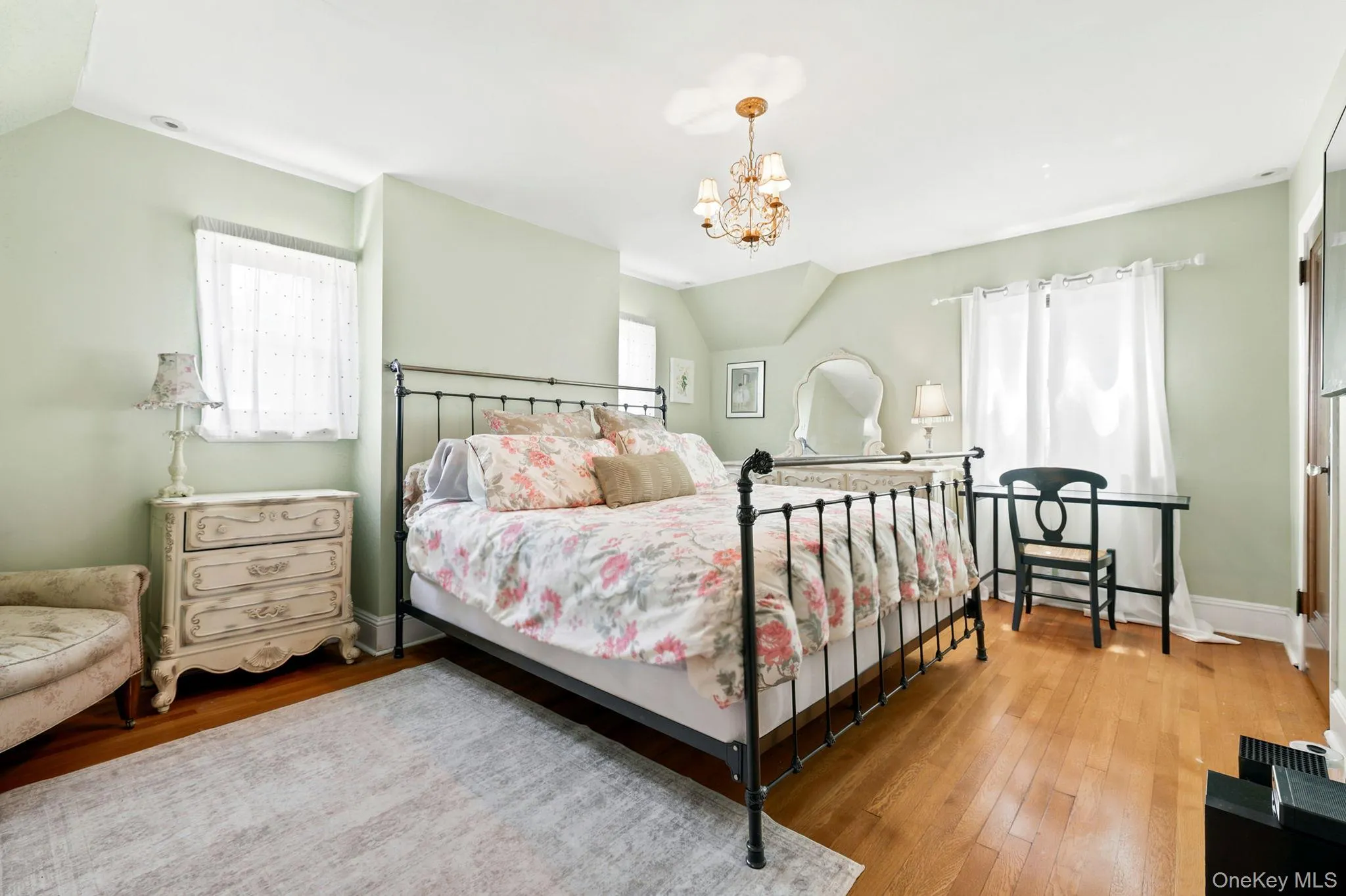 873 James Street, Pelham, NY, 4 Bedrooms Bedrooms, 9 Rooms Rooms,3 BathroomsBathrooms,Residential,For Rent,James,0,1021753 873 James Street, Pelham, NY, 4 Bedrooms Bedrooms, 9 Rooms Rooms,3 BathroomsBathrooms,Residential,For Rent,James,0,1021753