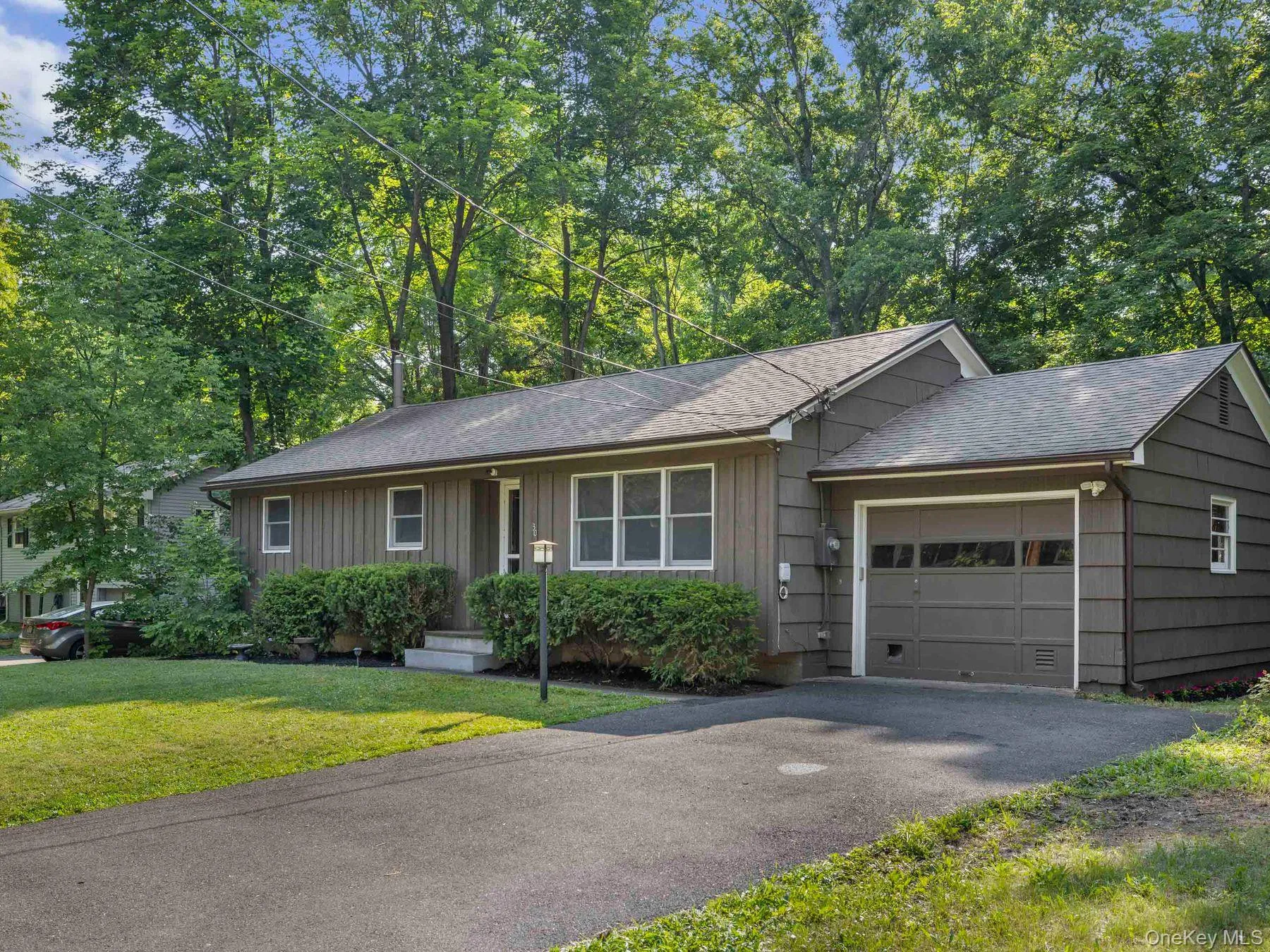 30 Prospect Street, New Paltz, NY, 3 Bedrooms Bedrooms, 7 Rooms Rooms,1 BathroomBathrooms,Residential,For Rent,Prospect,0,1021755 30 Prospect Street, New Paltz, NY, 3 Bedrooms Bedrooms, 7 Rooms Rooms,1 BathroomBathrooms,Residential,For Rent,Prospect,0,1021755