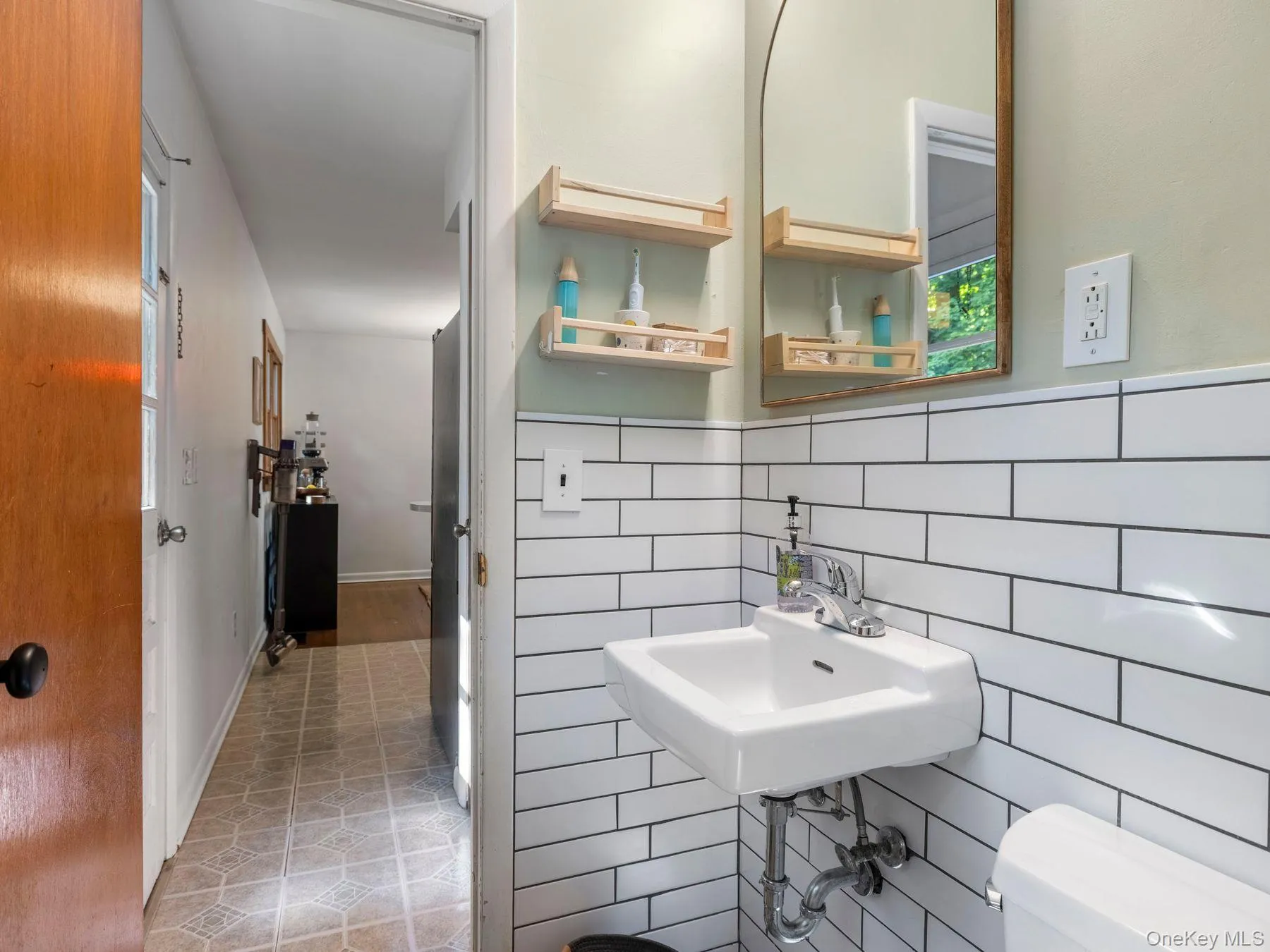 30 Prospect Street, New Paltz, NY, 3 Bedrooms Bedrooms, 7 Rooms Rooms,1 BathroomBathrooms,Residential,For Rent,Prospect,0,1021755 30 Prospect Street, New Paltz, NY, 3 Bedrooms Bedrooms, 7 Rooms Rooms,1 BathroomBathrooms,Residential,For Rent,Prospect,0,1021755