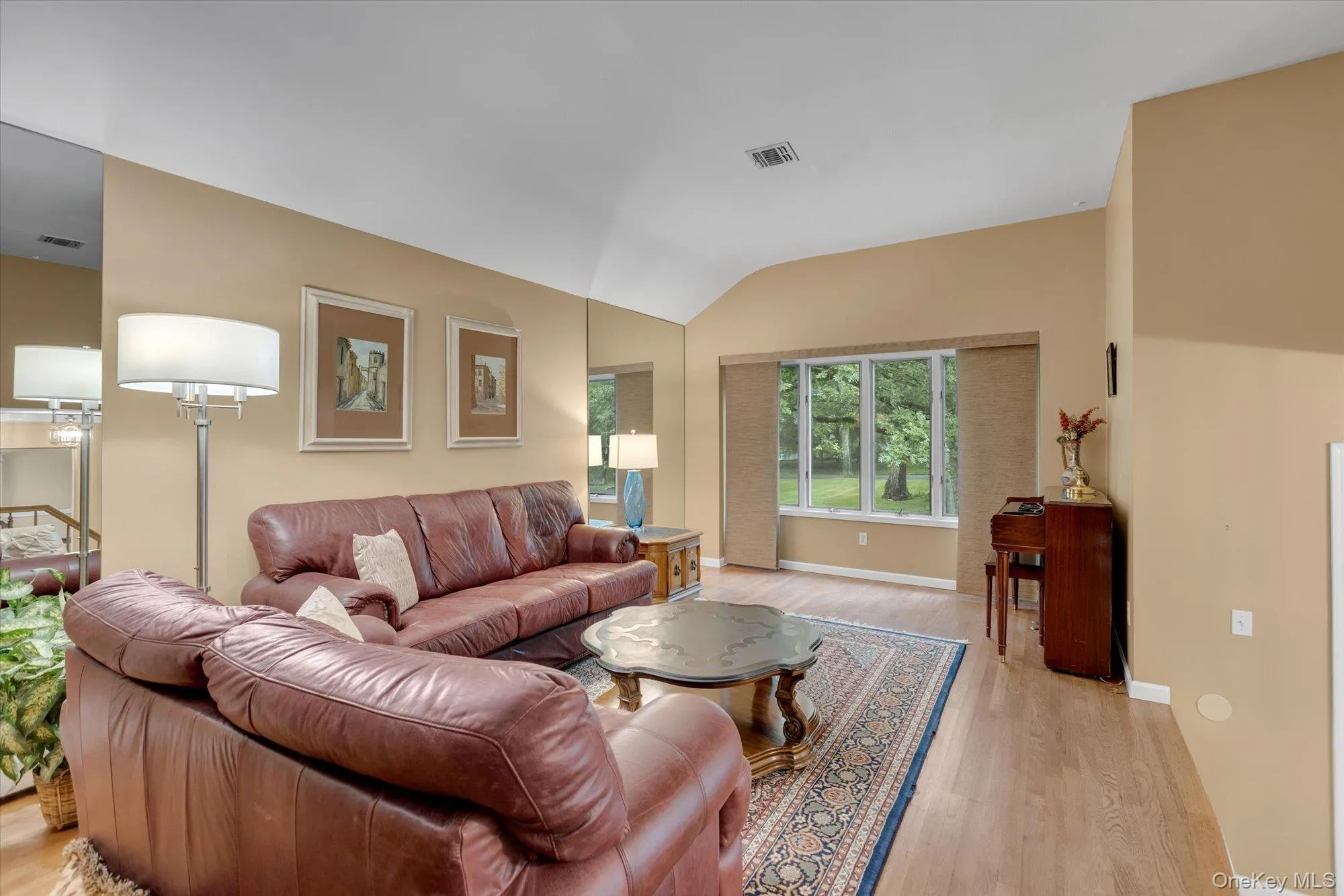 29 Wintergreen Drive, Huntington, NY, 5 Bedrooms Bedrooms, 9 Rooms Rooms,3 BathroomsBathrooms,Residential,For Rent,Wintergreen,0,1021765 29 Wintergreen Drive, Huntington, NY, 5 Bedrooms Bedrooms, 9 Rooms Rooms,3 BathroomsBathrooms,Residential,For Rent,Wintergreen,0,1021765