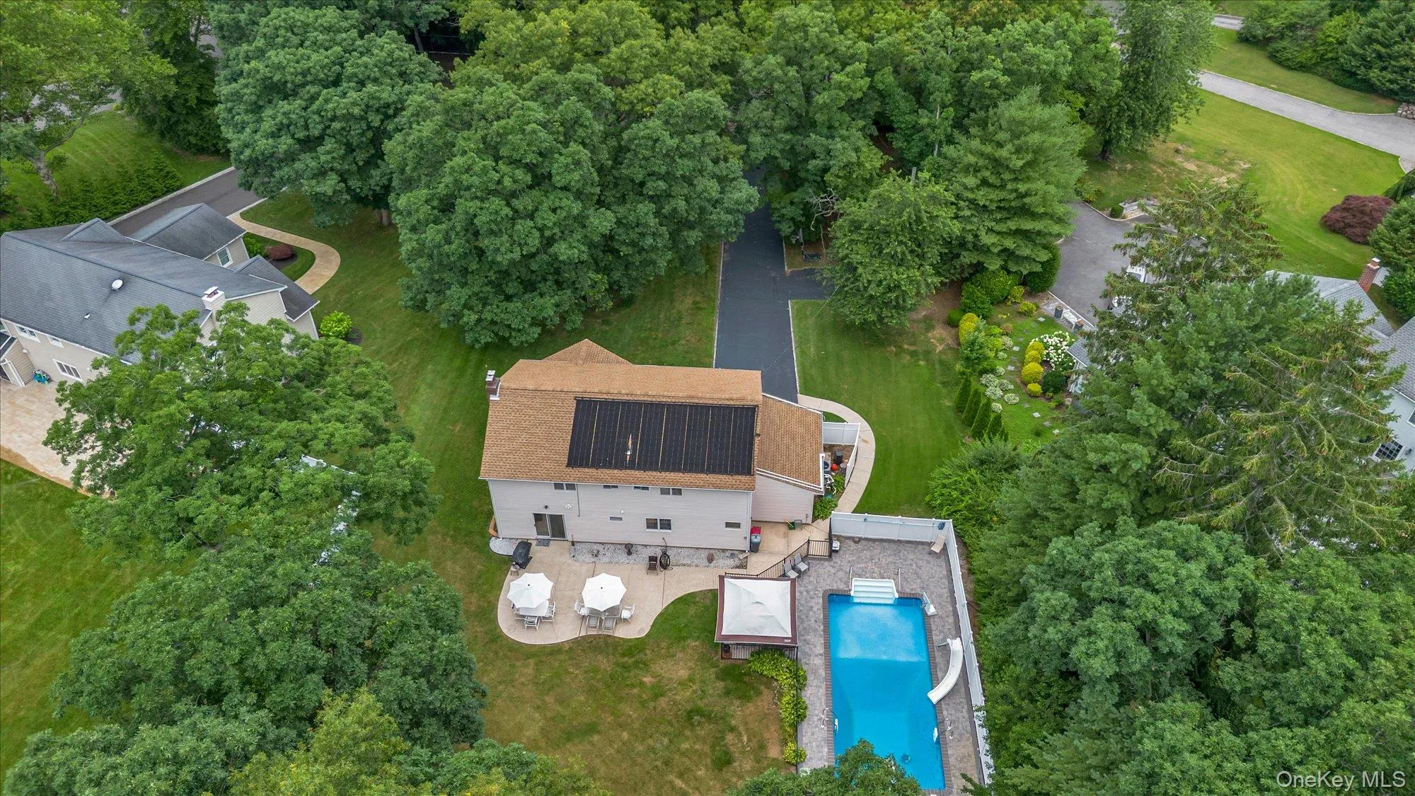 29 Wintergreen Drive, Huntington, NY, 5 Bedrooms Bedrooms, 9 Rooms Rooms,3 BathroomsBathrooms,Residential,For Rent,Wintergreen,0,1021765 29 Wintergreen Drive, Huntington, NY, 5 Bedrooms Bedrooms, 9 Rooms Rooms,3 BathroomsBathrooms,Residential,For Rent,Wintergreen,0,1021765