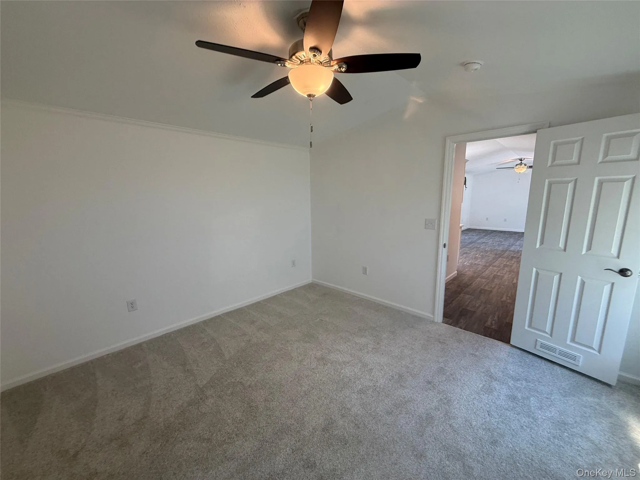 412 4TH Avenue, Middletown, NY, 2 Bedrooms Bedrooms, 6 Rooms Rooms,2 BathroomsBathrooms,Residential,For Rent,4TH,0,1021767 412 4TH Avenue, Middletown, NY, 2 Bedrooms Bedrooms, 6 Rooms Rooms,2 BathroomsBathrooms,Residential,For Rent,4TH,0,1021767