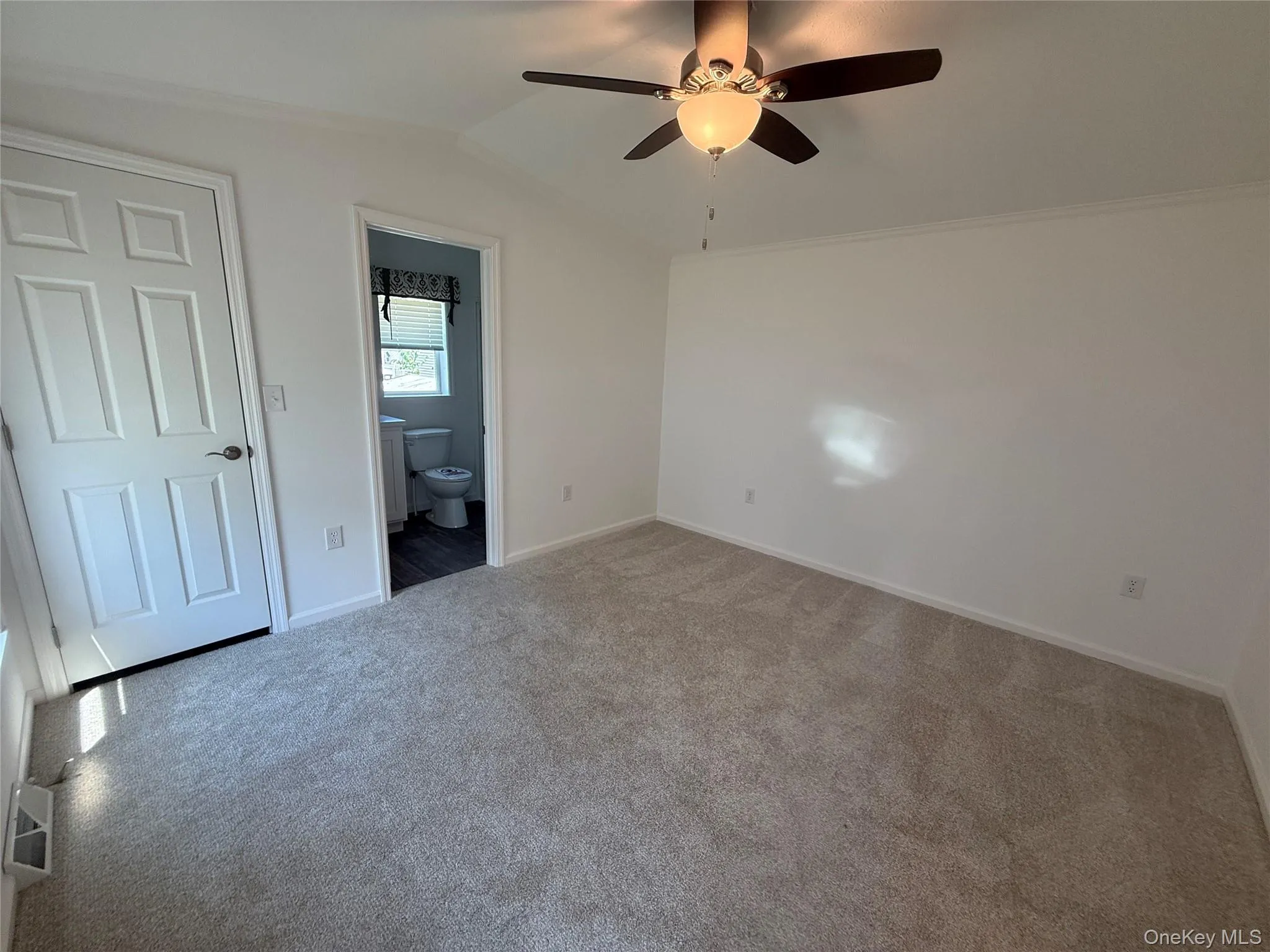 412 4TH Avenue, Middletown, NY, 2 Bedrooms Bedrooms, 6 Rooms Rooms,2 BathroomsBathrooms,Residential,For Rent,4TH,0,1021767 412 4TH Avenue, Middletown, NY, 2 Bedrooms Bedrooms, 6 Rooms Rooms,2 BathroomsBathrooms,Residential,For Rent,4TH,0,1021767