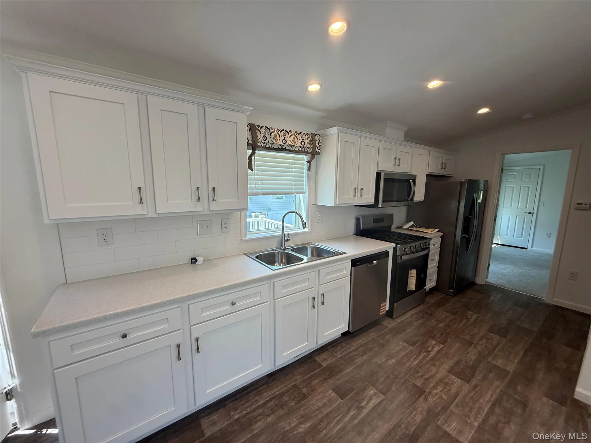 412 4TH Avenue, Middletown, NY, 2 Bedrooms Bedrooms, 6 Rooms Rooms,2 BathroomsBathrooms,Residential,For Rent,4TH,0,1021767 412 4TH Avenue, Middletown, NY, 2 Bedrooms Bedrooms, 6 Rooms Rooms,2 BathroomsBathrooms,Residential,For Rent,4TH,0,1021767