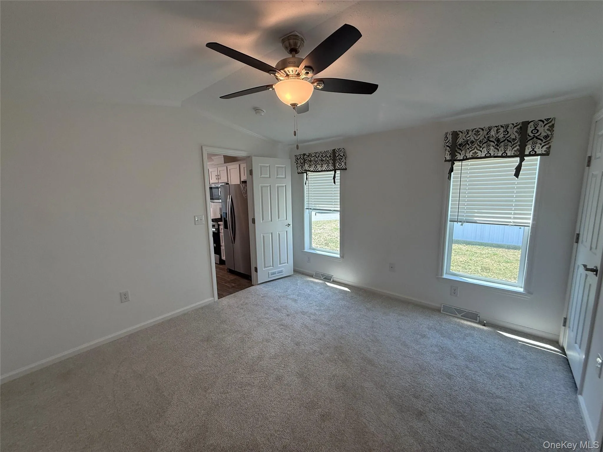 412 4TH Avenue, Middletown, NY, 2 Bedrooms Bedrooms, 6 Rooms Rooms,2 BathroomsBathrooms,Residential,For Rent,4TH,0,1021767 412 4TH Avenue, Middletown, NY, 2 Bedrooms Bedrooms, 6 Rooms Rooms,2 BathroomsBathrooms,Residential,For Rent,4TH,0,1021767