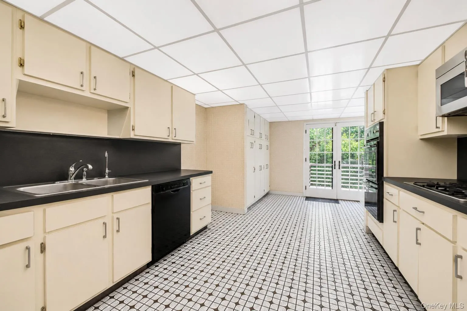 133 Bon Air Avenue, New Rochelle, NY, 5 Bedrooms Bedrooms, 12 Rooms Rooms,4 BathroomsBathrooms,Residential,For Rent,Bon Air,0,1021771 133 Bon Air Avenue, New Rochelle, NY, 5 Bedrooms Bedrooms, 12 Rooms Rooms,4 BathroomsBathrooms,Residential,For Rent,Bon Air,0,1021771