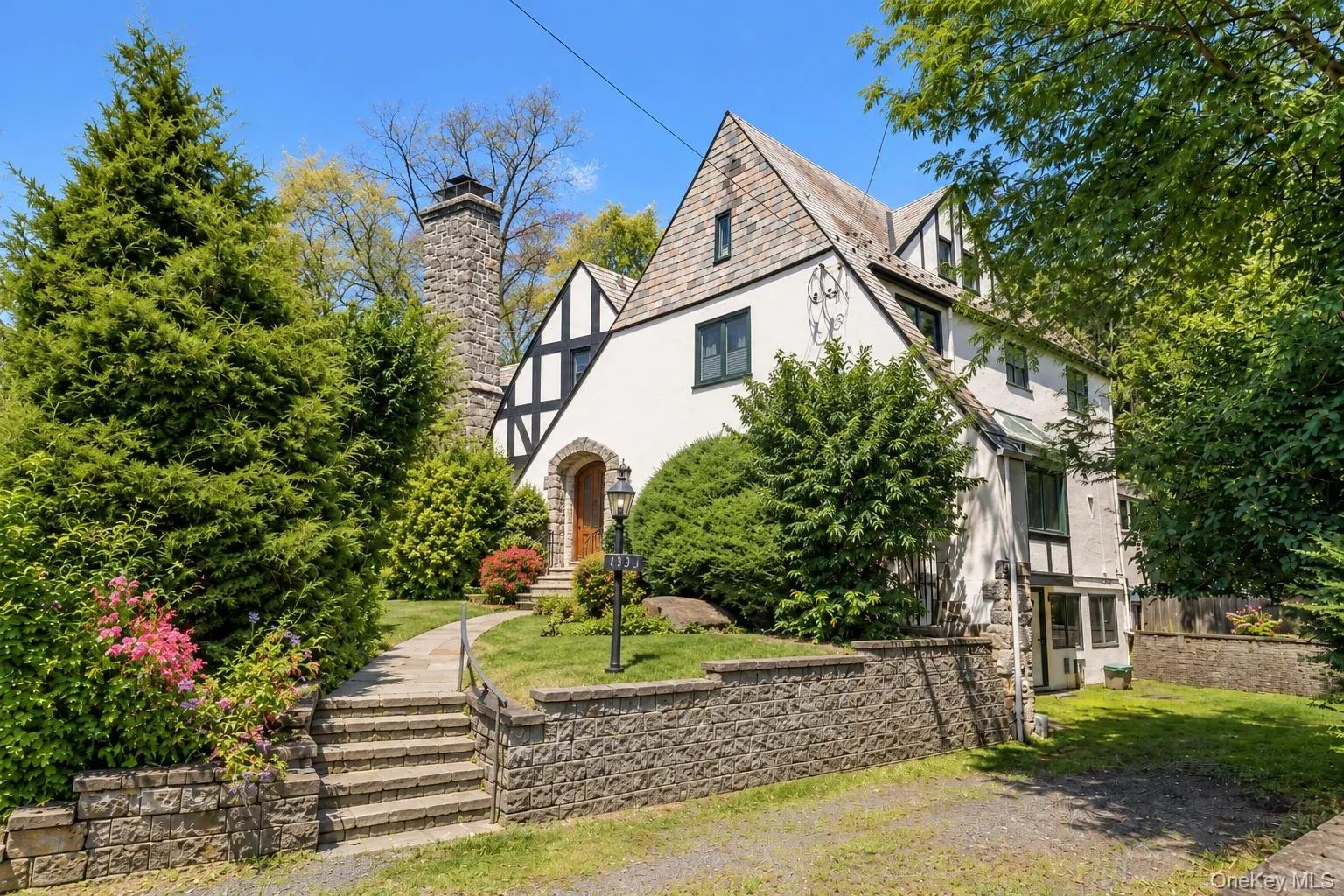 133 Bon Air Avenue, New Rochelle, NY, 5 Bedrooms Bedrooms, 12 Rooms Rooms,4 BathroomsBathrooms,Residential,For Rent,Bon Air,0,1021771 133 Bon Air Avenue, New Rochelle, NY, 5 Bedrooms Bedrooms, 12 Rooms Rooms,4 BathroomsBathrooms,Residential,For Rent,Bon Air,0,1021771