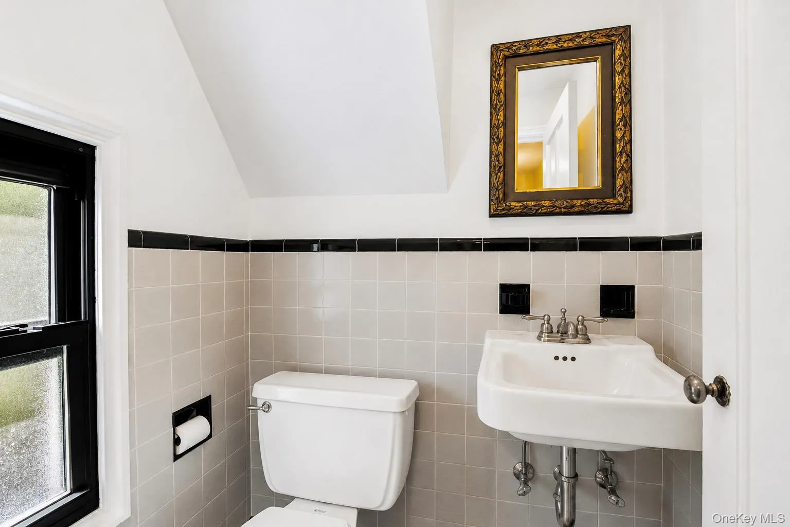 133 Bon Air Avenue, New Rochelle, NY, 5 Bedrooms Bedrooms, 12 Rooms Rooms,4 BathroomsBathrooms,Residential,For Rent,Bon Air,0,1021771 133 Bon Air Avenue, New Rochelle, NY, 5 Bedrooms Bedrooms, 12 Rooms Rooms,4 BathroomsBathrooms,Residential,For Rent,Bon Air,0,1021771