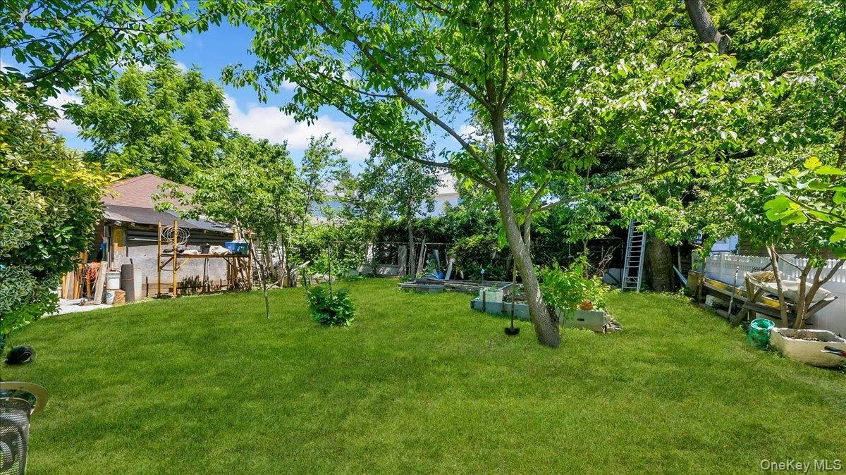 228 Weyman Avenue, New Rochelle, NY, 7 Bedrooms Bedrooms, 11 Rooms Rooms,4 BathroomsBathrooms,Residential,For Rent,Weyman,0,1021776 228 Weyman Avenue, New Rochelle, NY, 7 Bedrooms Bedrooms, 11 Rooms Rooms,4 BathroomsBathrooms,Residential,For Rent,Weyman,0,1021776