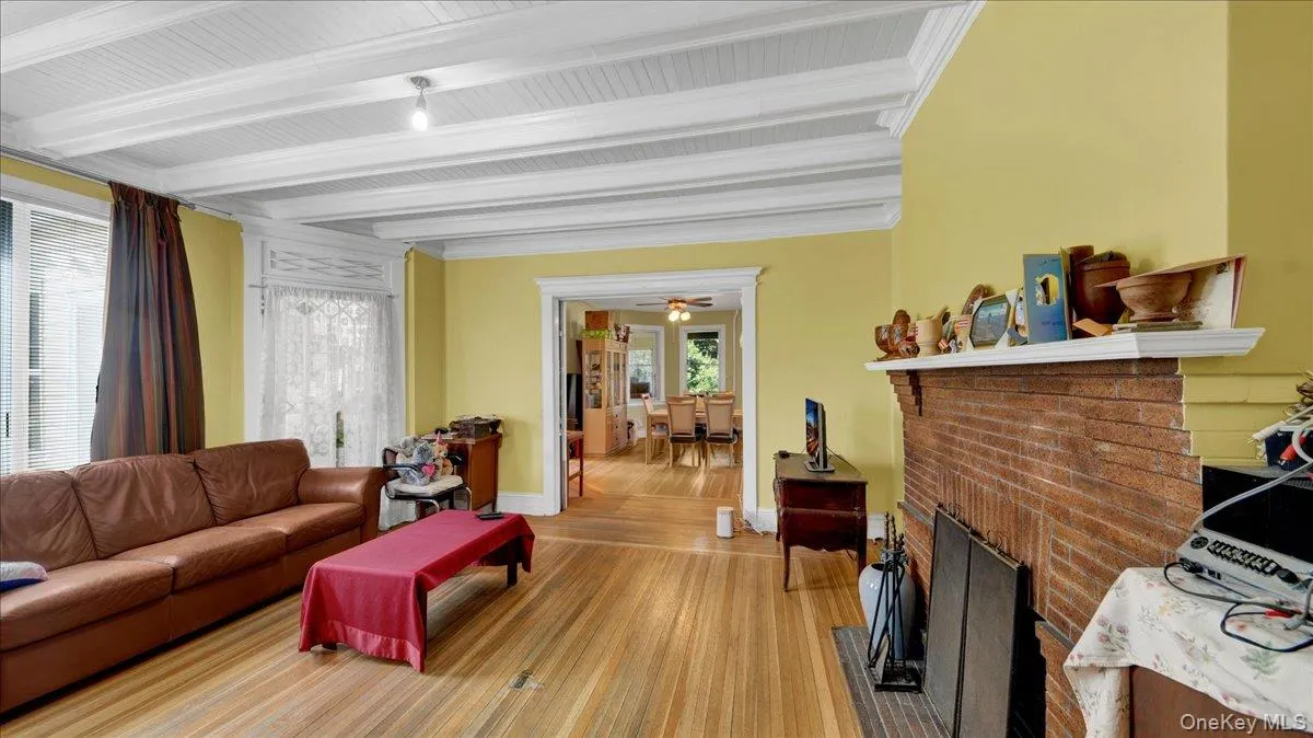 228 Weyman Avenue, New Rochelle, NY, 7 Bedrooms Bedrooms, 11 Rooms Rooms,4 BathroomsBathrooms,Residential,For Rent,Weyman,0,1021776 228 Weyman Avenue, New Rochelle, NY, 7 Bedrooms Bedrooms, 11 Rooms Rooms,4 BathroomsBathrooms,Residential,For Rent,Weyman,0,1021776