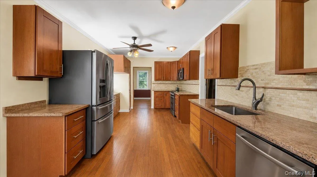 228 Weyman Avenue, New Rochelle, NY, 7 Bedrooms Bedrooms, 11 Rooms Rooms,4 BathroomsBathrooms,Residential,For Rent,Weyman,0,1021776 228 Weyman Avenue, New Rochelle, NY, 7 Bedrooms Bedrooms, 11 Rooms Rooms,4 BathroomsBathrooms,Residential,For Rent,Weyman,0,1021776