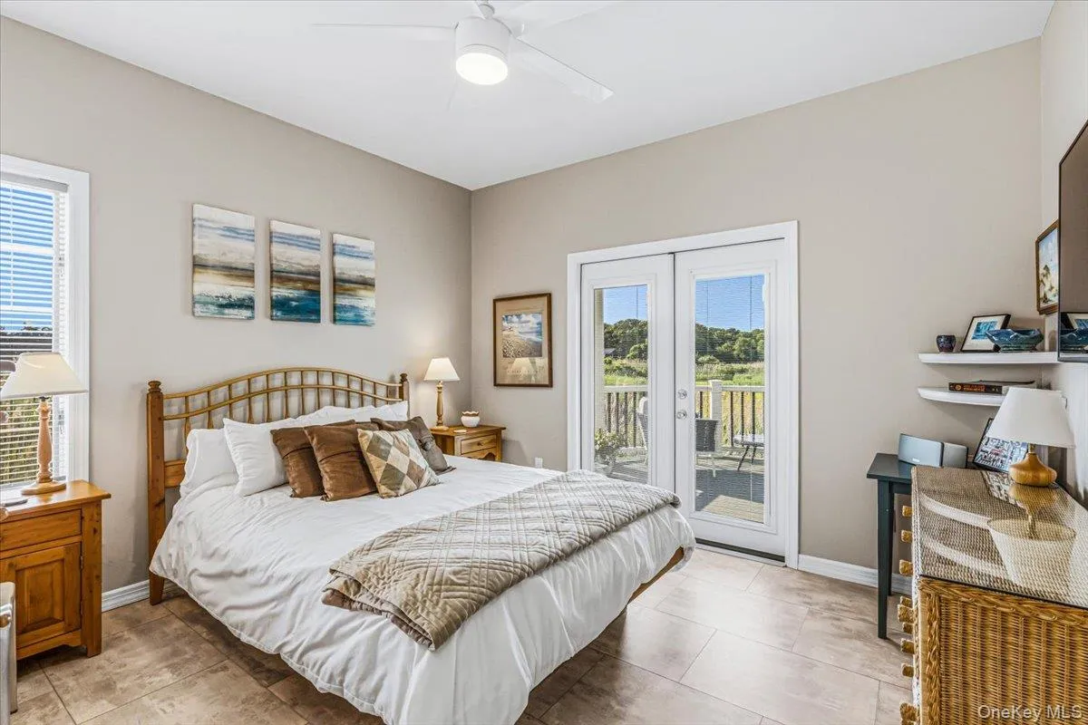 13 Bay Meadow, Southampton, NY, 4 Bedrooms Bedrooms, 16 Rooms Rooms,4 BathroomsBathrooms,Residential Lease,For Rent,Bay Meadow,0,1021777 13 Bay Meadow, Southampton, NY, 4 Bedrooms Bedrooms, 16 Rooms Rooms,4 BathroomsBathrooms,Residential Lease,For Rent,Bay Meadow,0,1021777