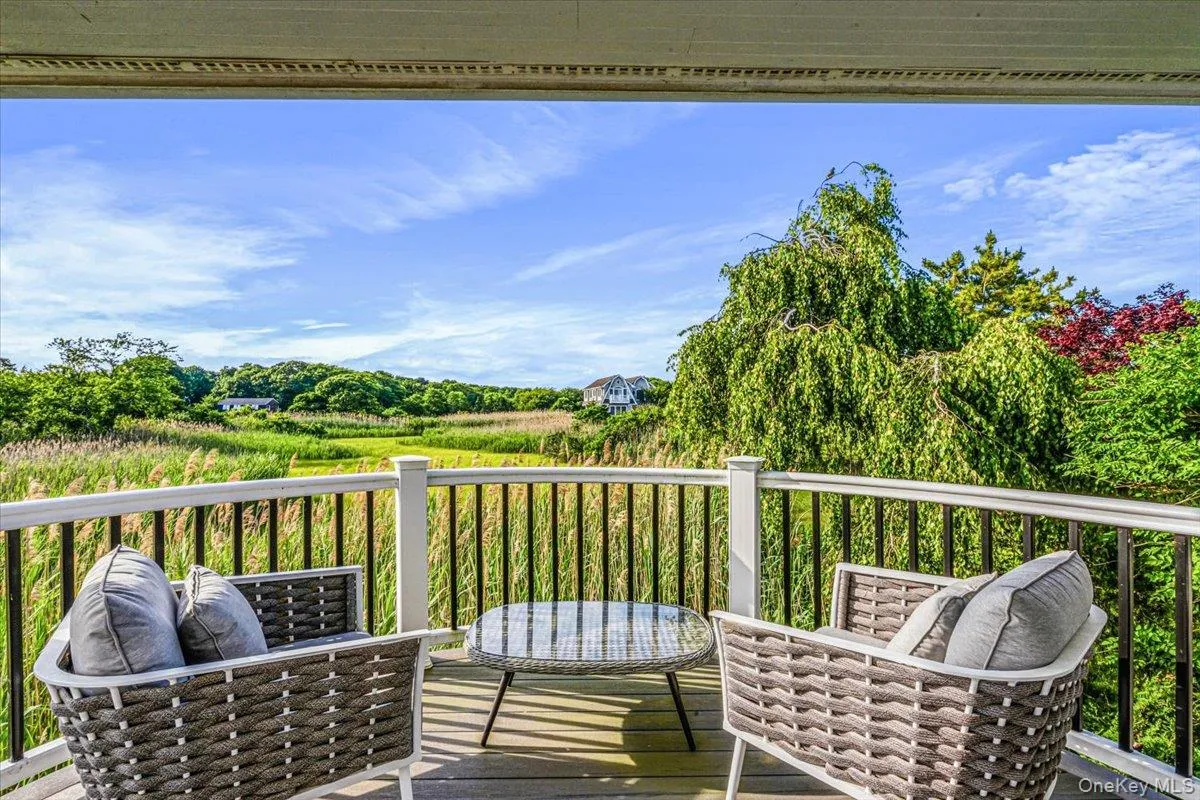 13 Bay Meadow, Southampton, NY, 4 Bedrooms Bedrooms, 16 Rooms Rooms,4 BathroomsBathrooms,Residential Lease,For Rent,Bay Meadow,0,1021777 13 Bay Meadow, Southampton, NY, 4 Bedrooms Bedrooms, 16 Rooms Rooms,4 BathroomsBathrooms,Residential Lease,For Rent,Bay Meadow,0,1021777