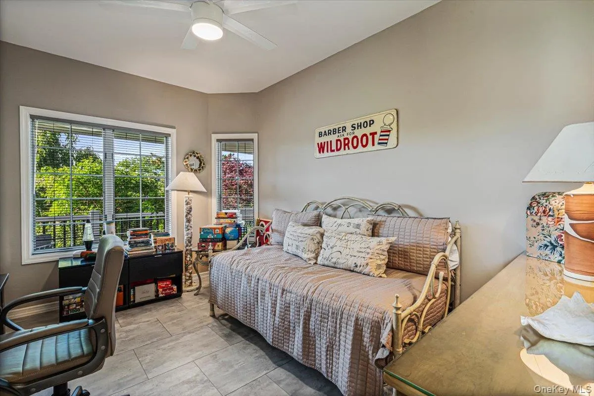13 Bay Meadow, Southampton, NY, 4 Bedrooms Bedrooms, 16 Rooms Rooms,4 BathroomsBathrooms,Residential Lease,For Rent,Bay Meadow,0,1021777 13 Bay Meadow, Southampton, NY, 4 Bedrooms Bedrooms, 16 Rooms Rooms,4 BathroomsBathrooms,Residential Lease,For Rent,Bay Meadow,0,1021777