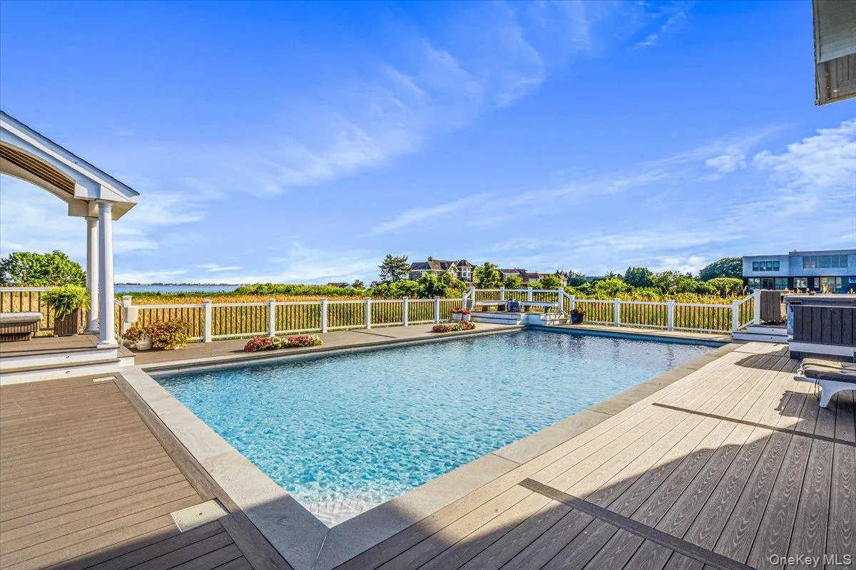 13 Bay Meadow, Southampton, NY, 4 Bedrooms Bedrooms, 16 Rooms Rooms,4 BathroomsBathrooms,Residential Lease,For Rent,Bay Meadow,0,1021777 13 Bay Meadow, Southampton, NY, 4 Bedrooms Bedrooms, 16 Rooms Rooms,4 BathroomsBathrooms,Residential Lease,For Rent,Bay Meadow,0,1021777