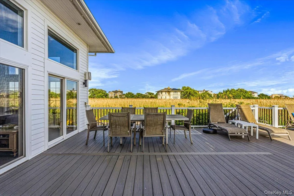 13 Bay Meadow, Southampton, NY, 4 Bedrooms Bedrooms, 16 Rooms Rooms,4 BathroomsBathrooms,Residential Lease,For Rent,Bay Meadow,0,1021777 13 Bay Meadow, Southampton, NY, 4 Bedrooms Bedrooms, 16 Rooms Rooms,4 BathroomsBathrooms,Residential Lease,For Rent,Bay Meadow,0,1021777