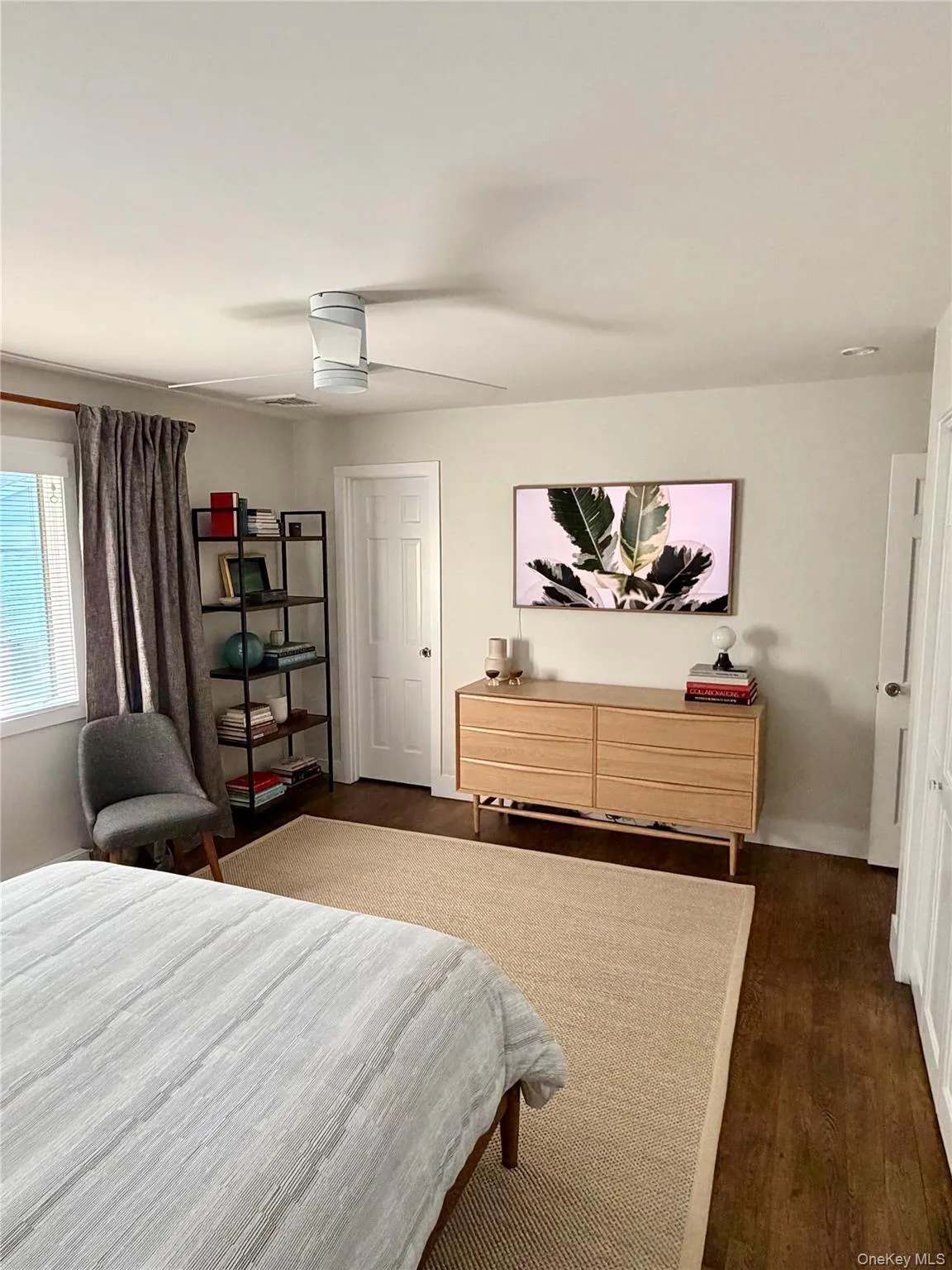 17 Locust Street, Riverhead, NY, 3 Bedrooms Bedrooms, 9 Rooms Rooms,2 BathroomsBathrooms,Residential,For Rent,Locust,0,1021791 17 Locust Street, Riverhead, NY, 3 Bedrooms Bedrooms, 9 Rooms Rooms,2 BathroomsBathrooms,Residential,For Rent,Locust,0,1021791